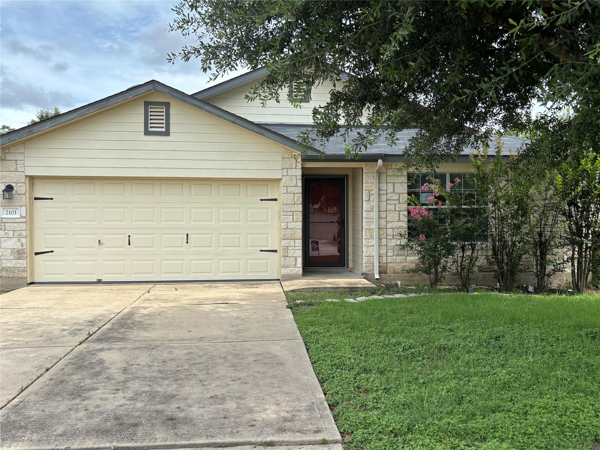 2101 Whistling WAY