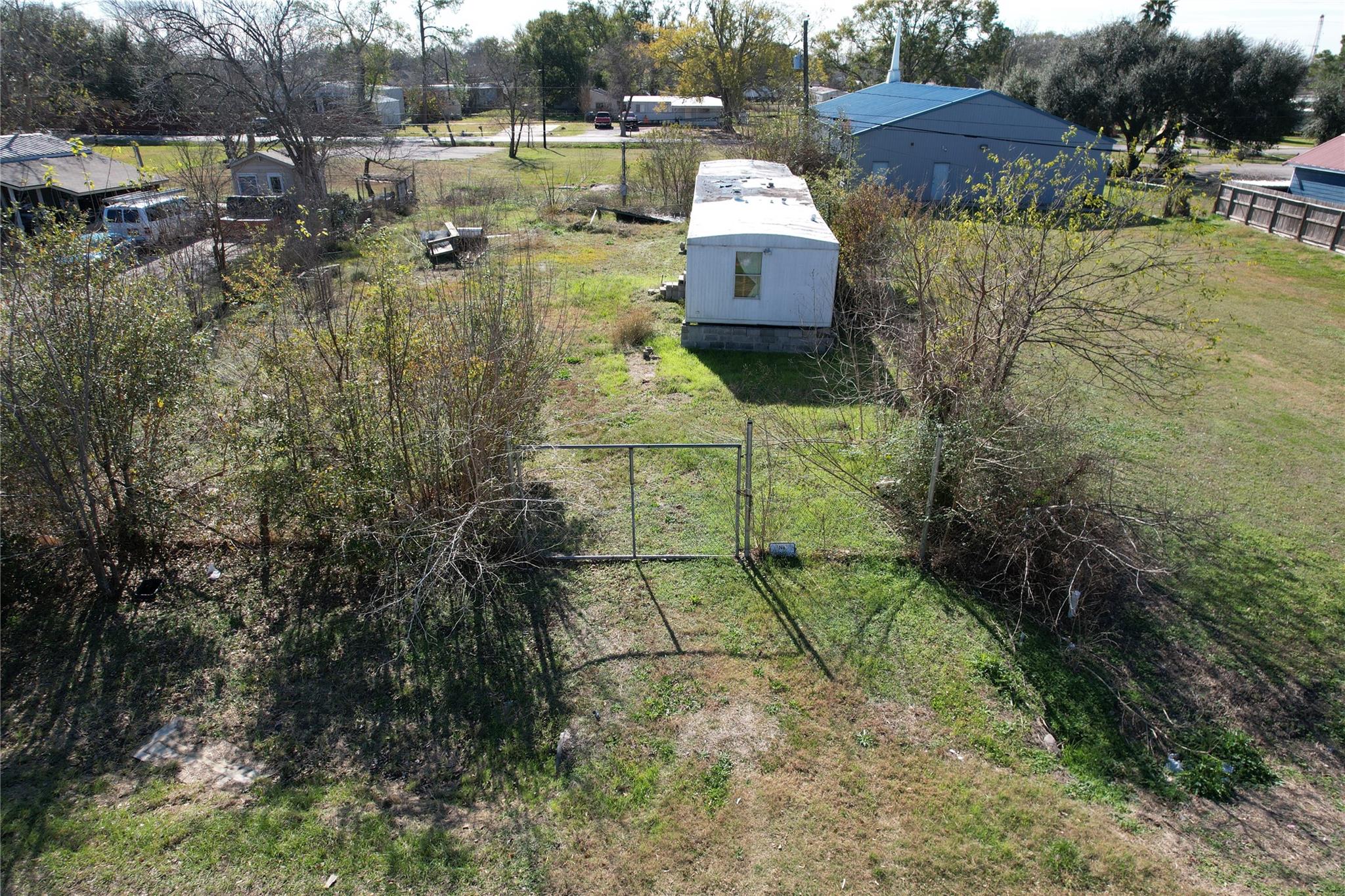 206 Crescent Drive
