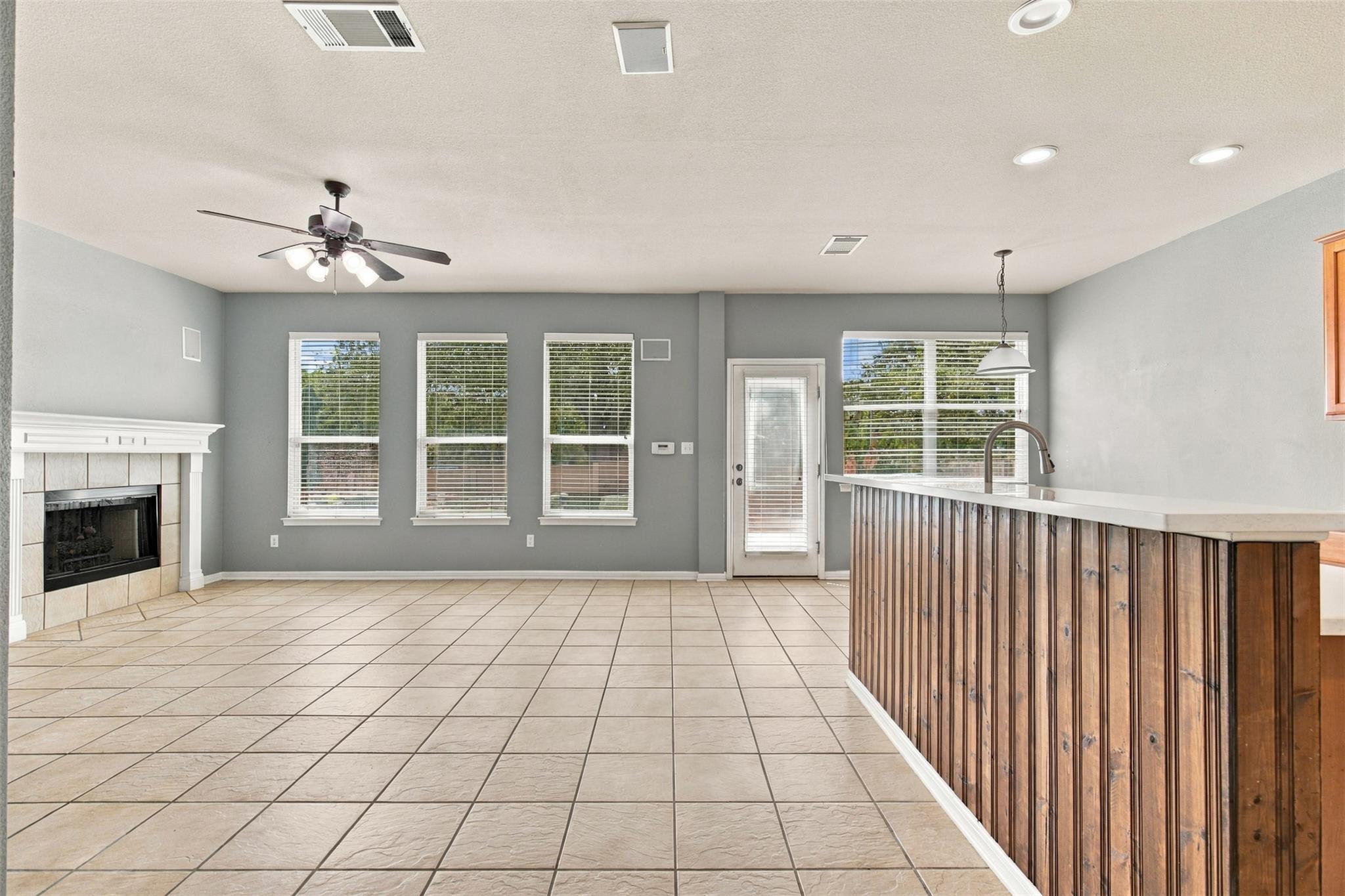 2507 Texan DR