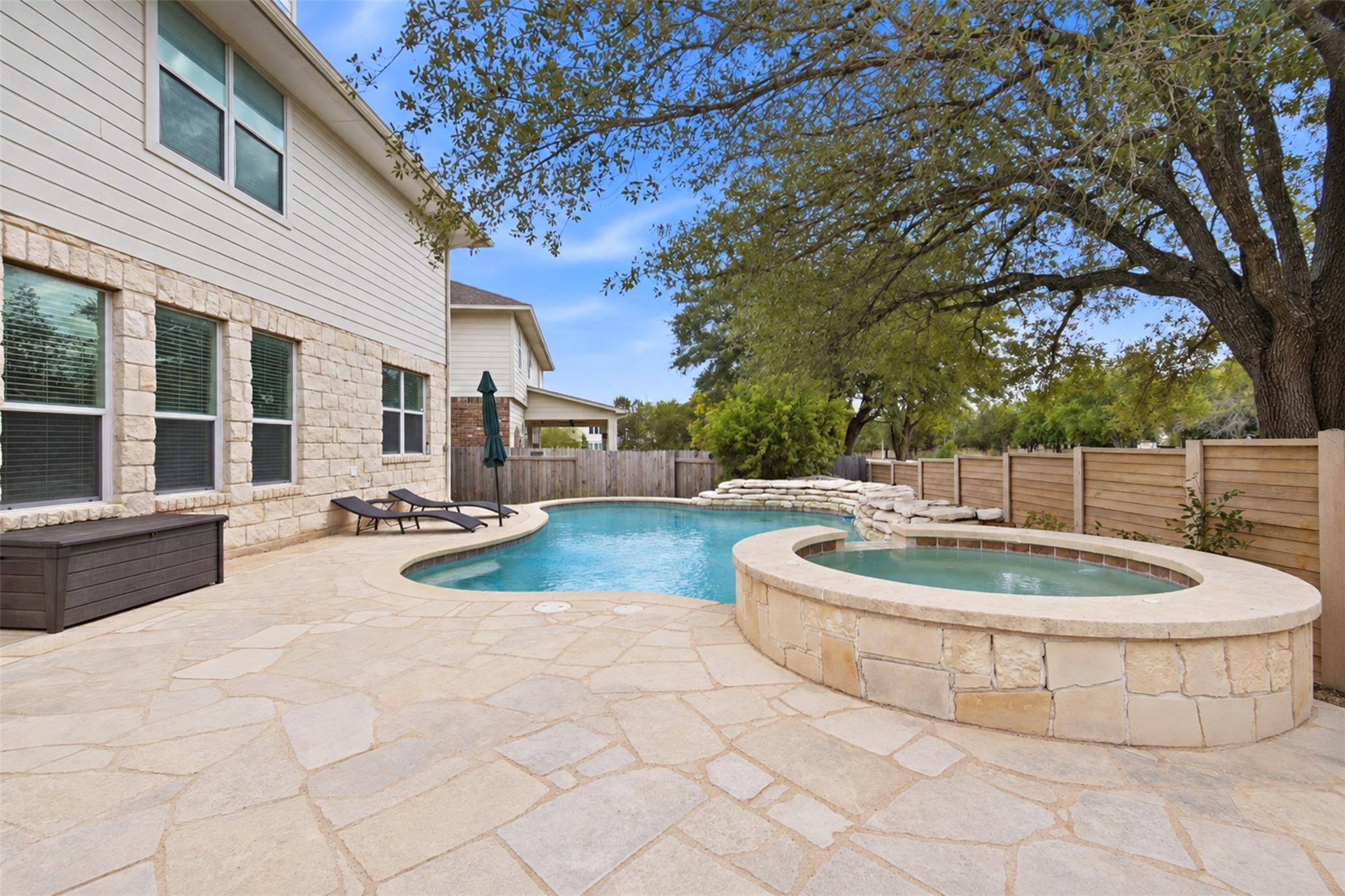 2507 Texan DR