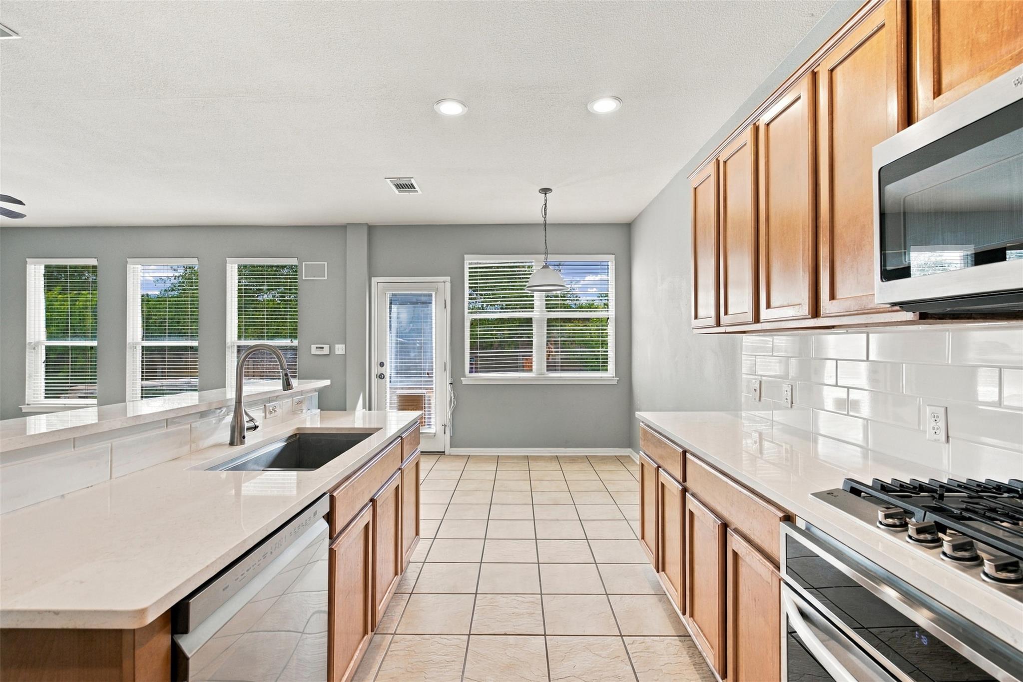 2507 Texan DR