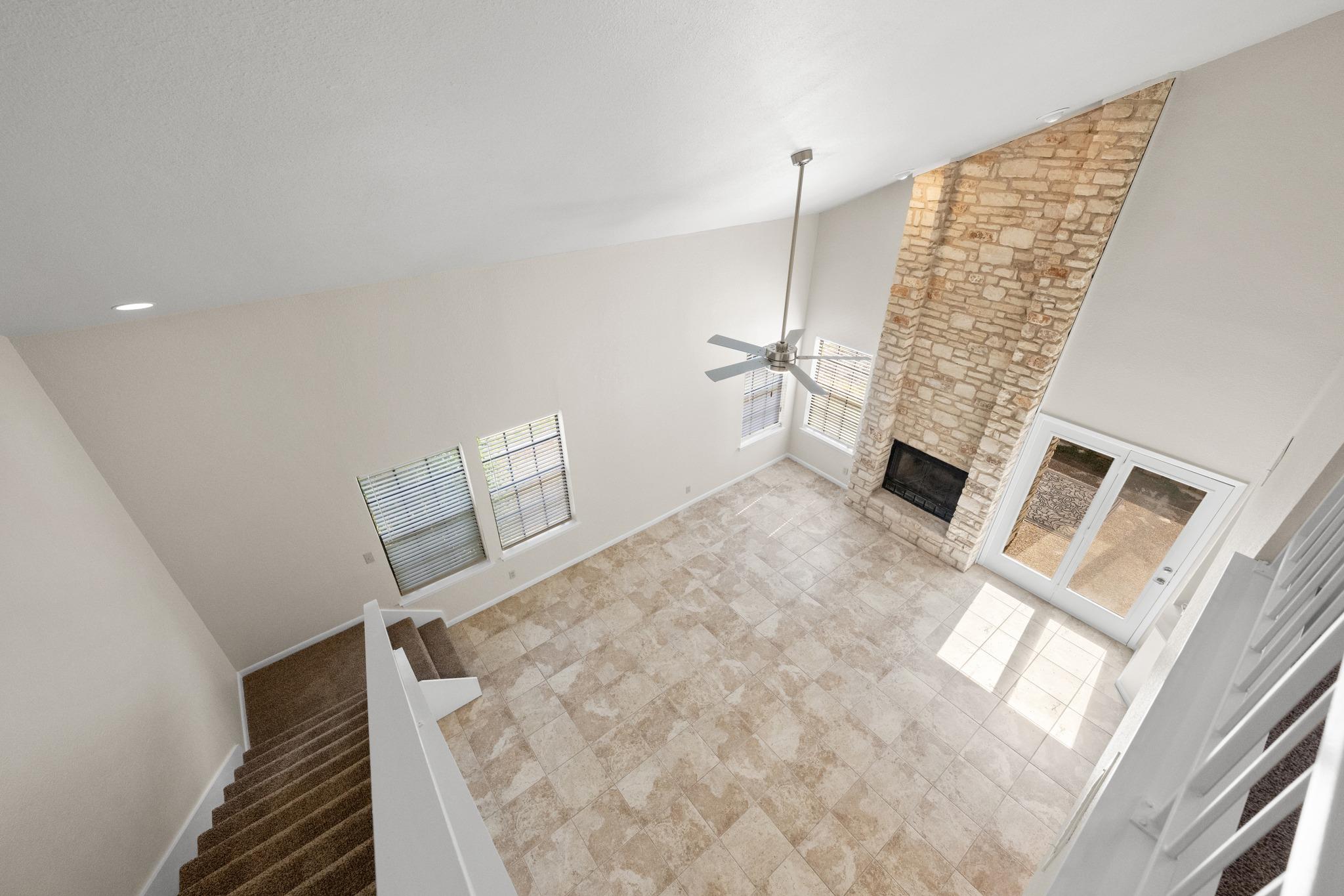 2201 Lakeway BLVD Unit: 39