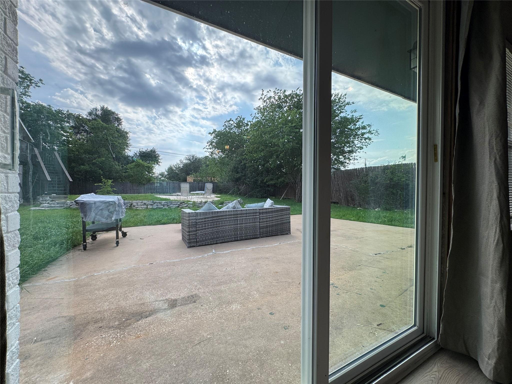 3520 Roanoke DR