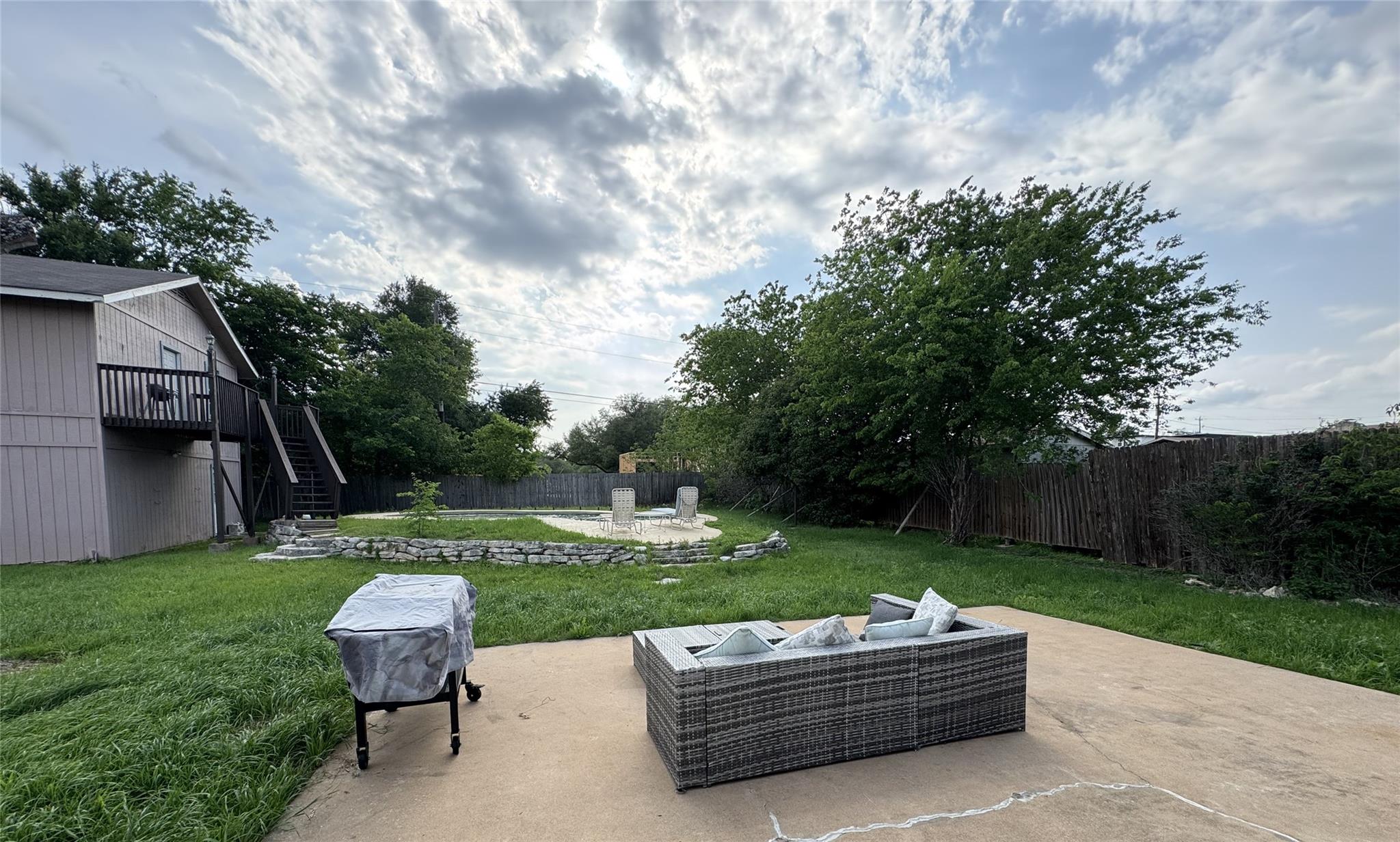 3520 Roanoke DR