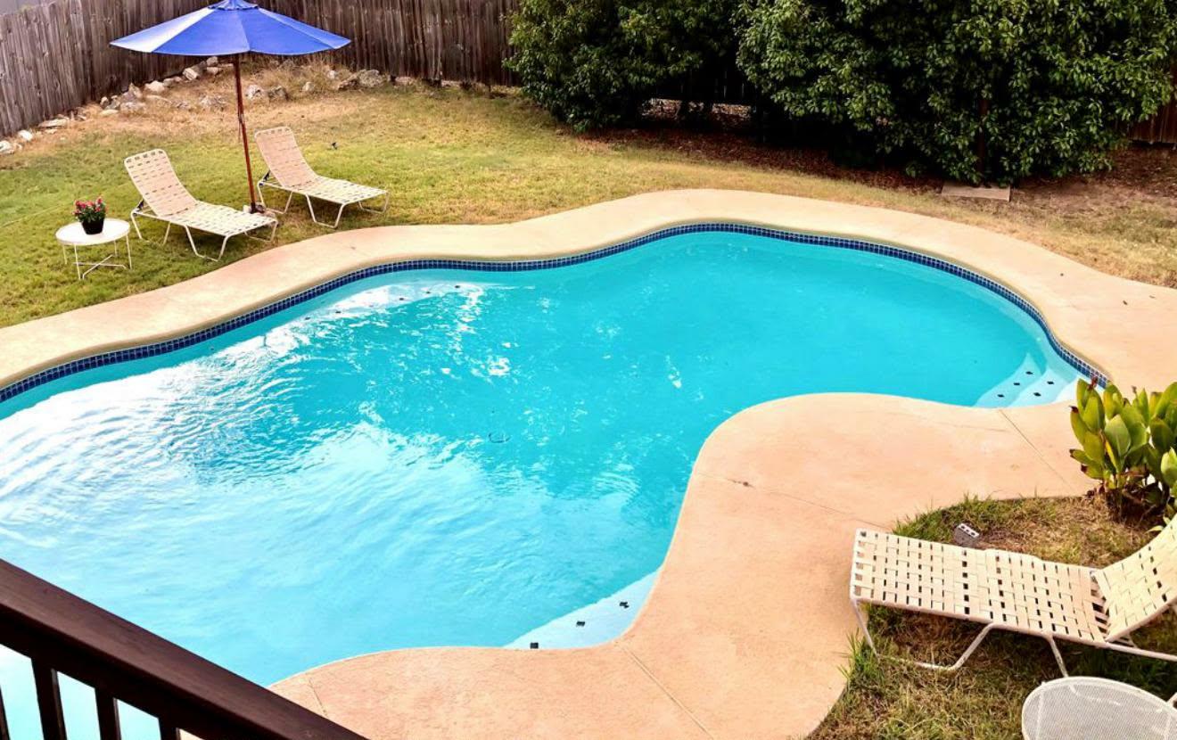 3520 Roanoke DR