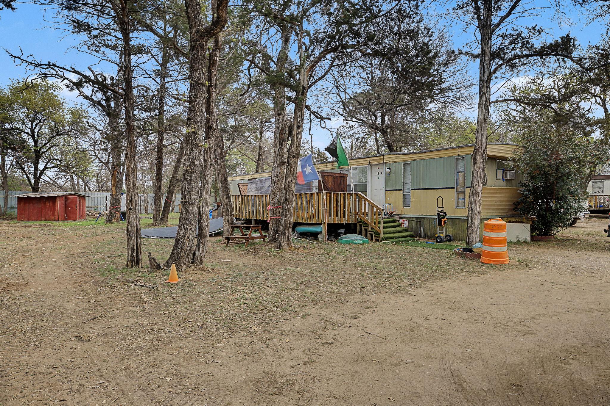5805 Blue Bluff RD