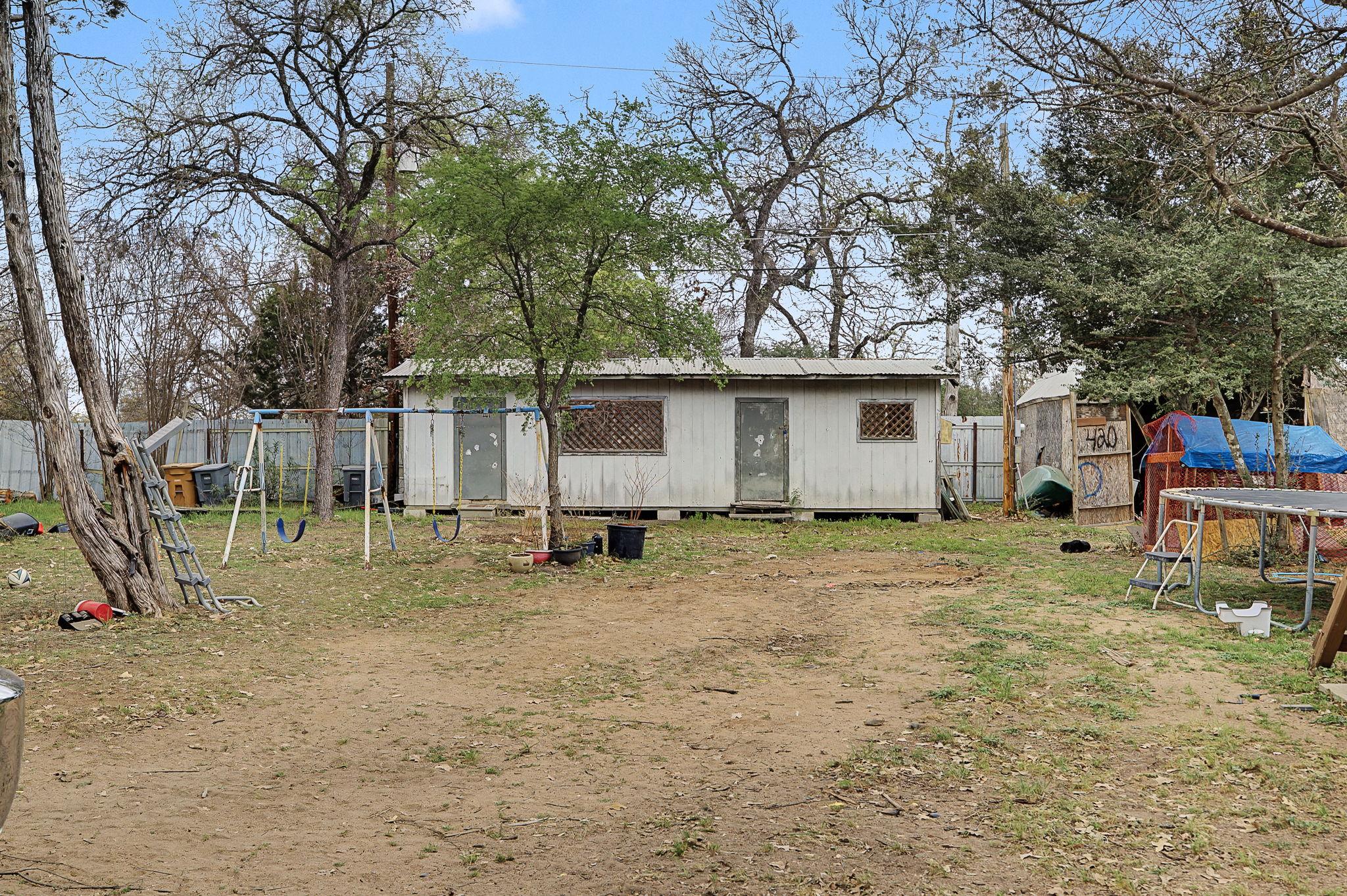 5805 Blue Bluff RD