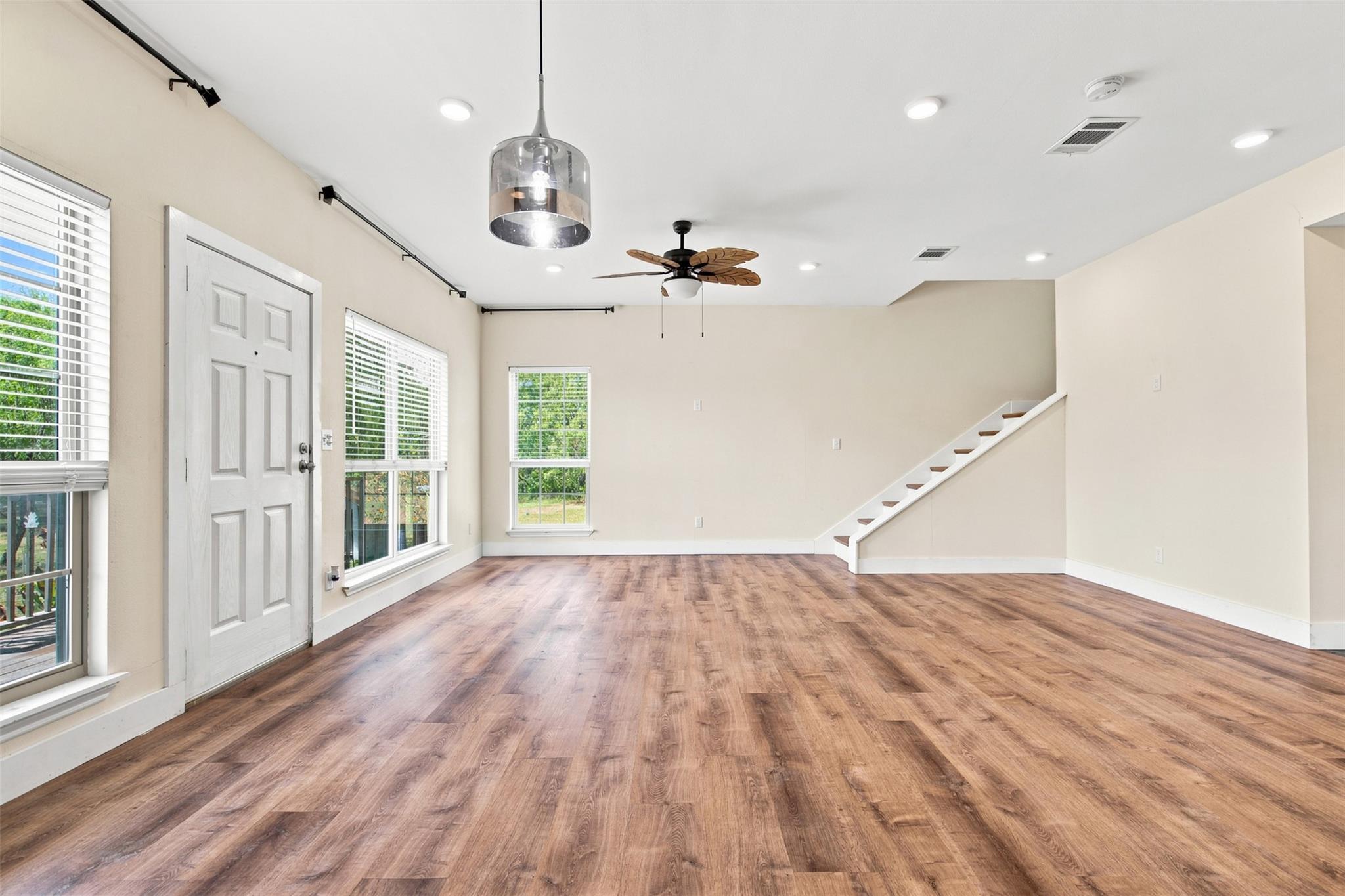 600 Highland Ranch WAY