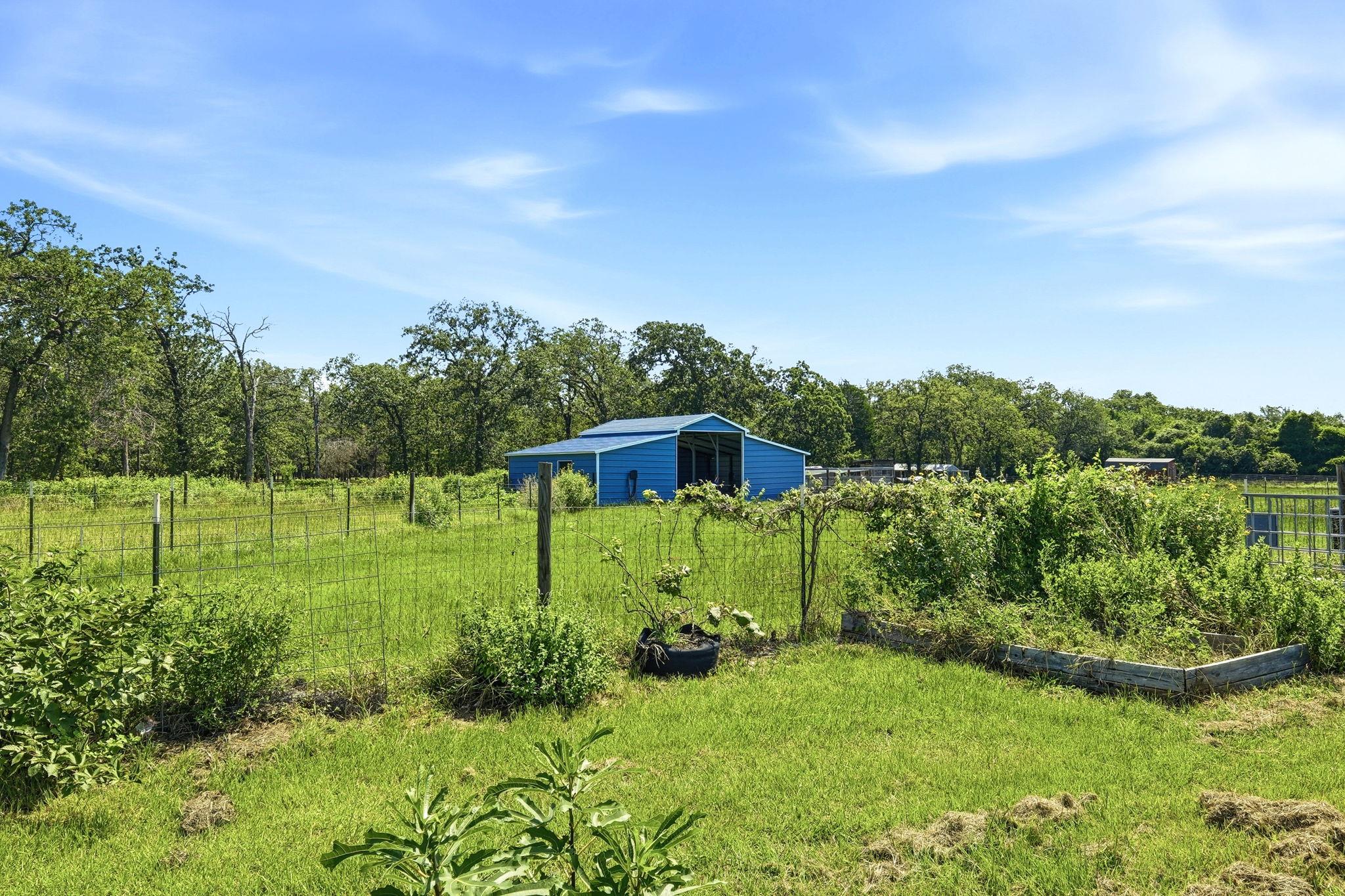 1951 County Road 475