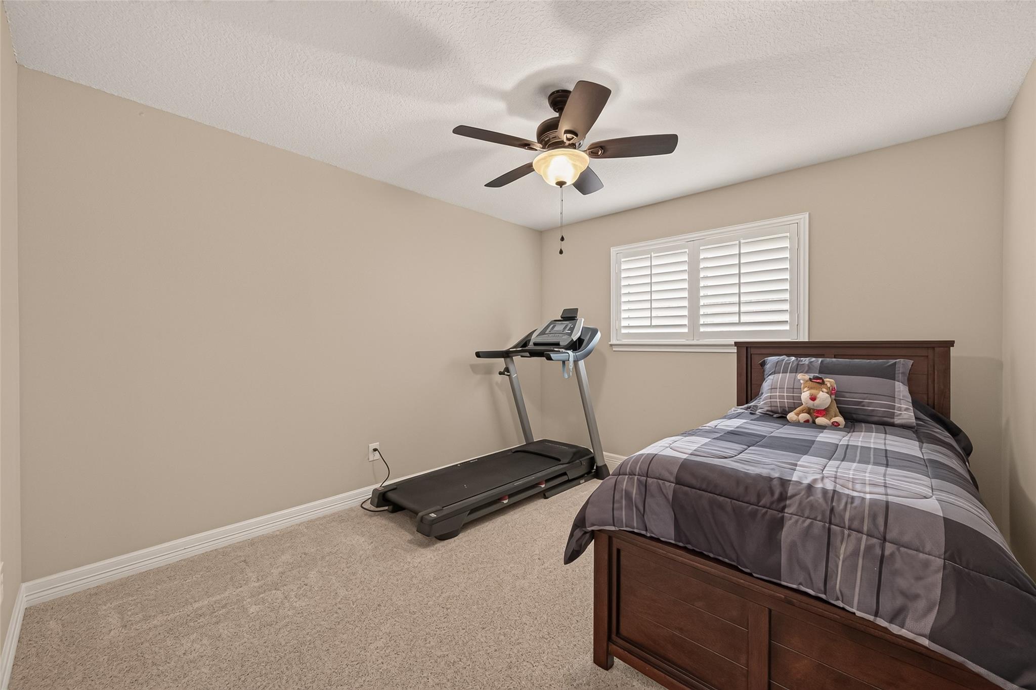 3413 Blue Wing Drive