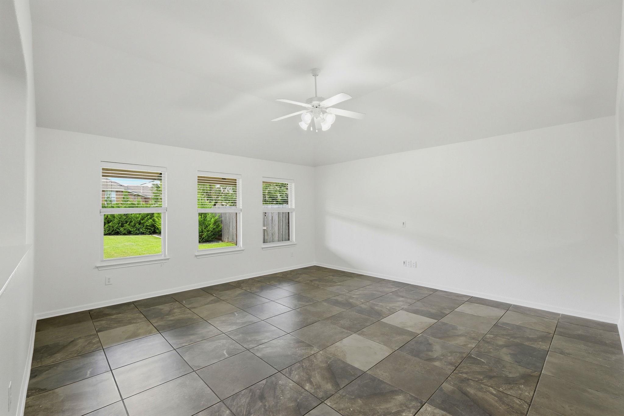 212 Tulip Trail BND