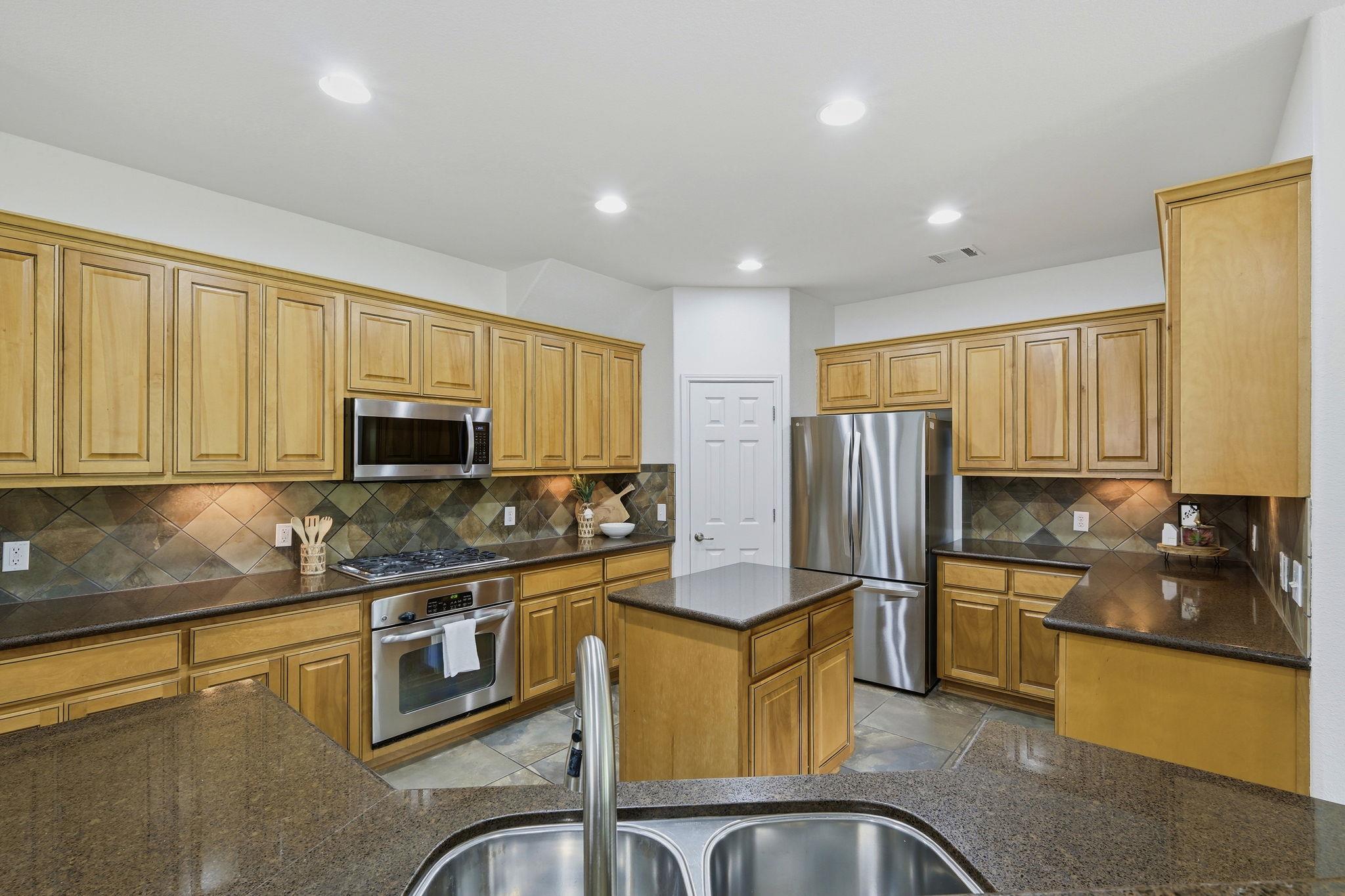 212 Tulip Trail BND