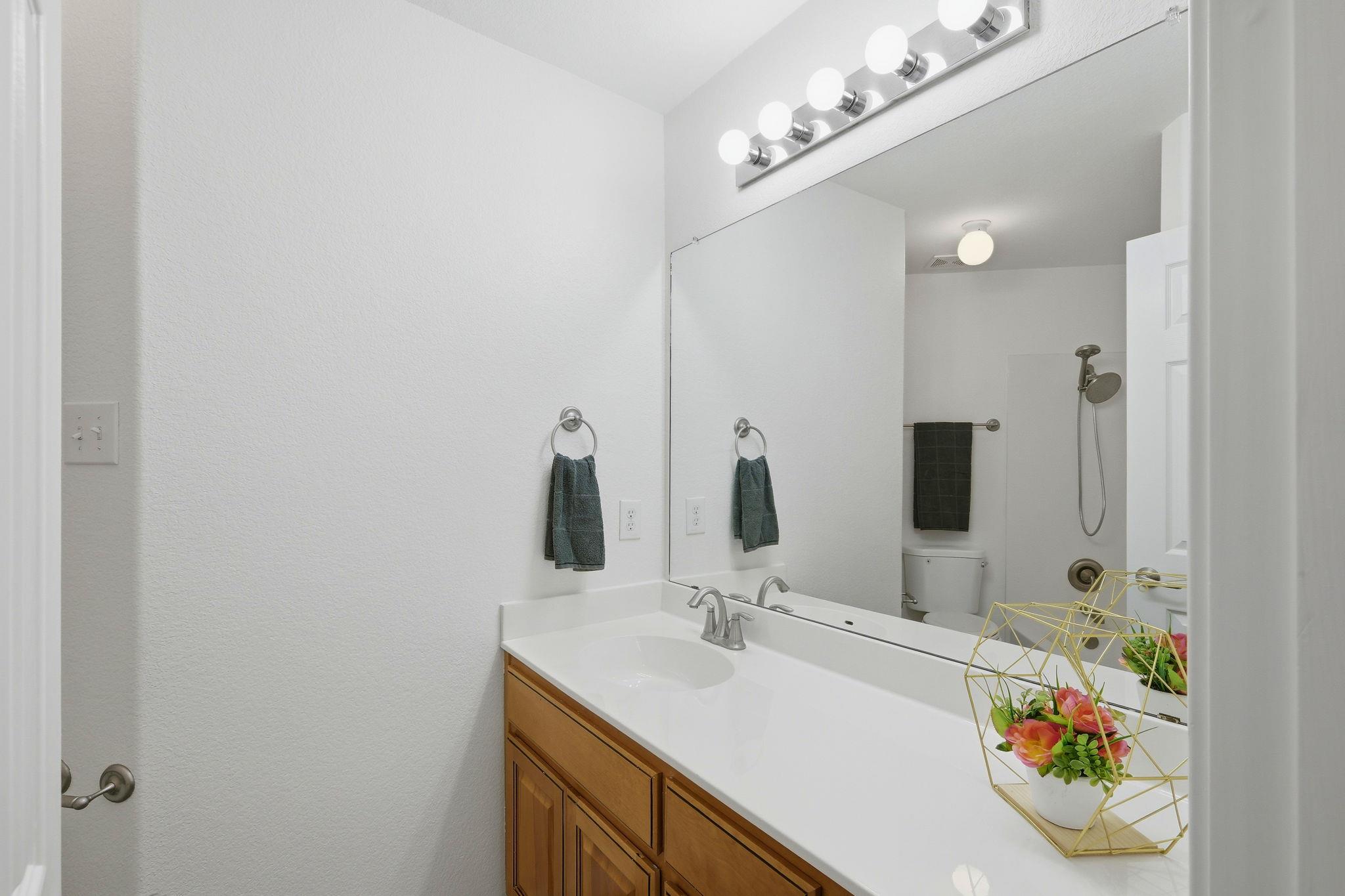212 Tulip Trail BND