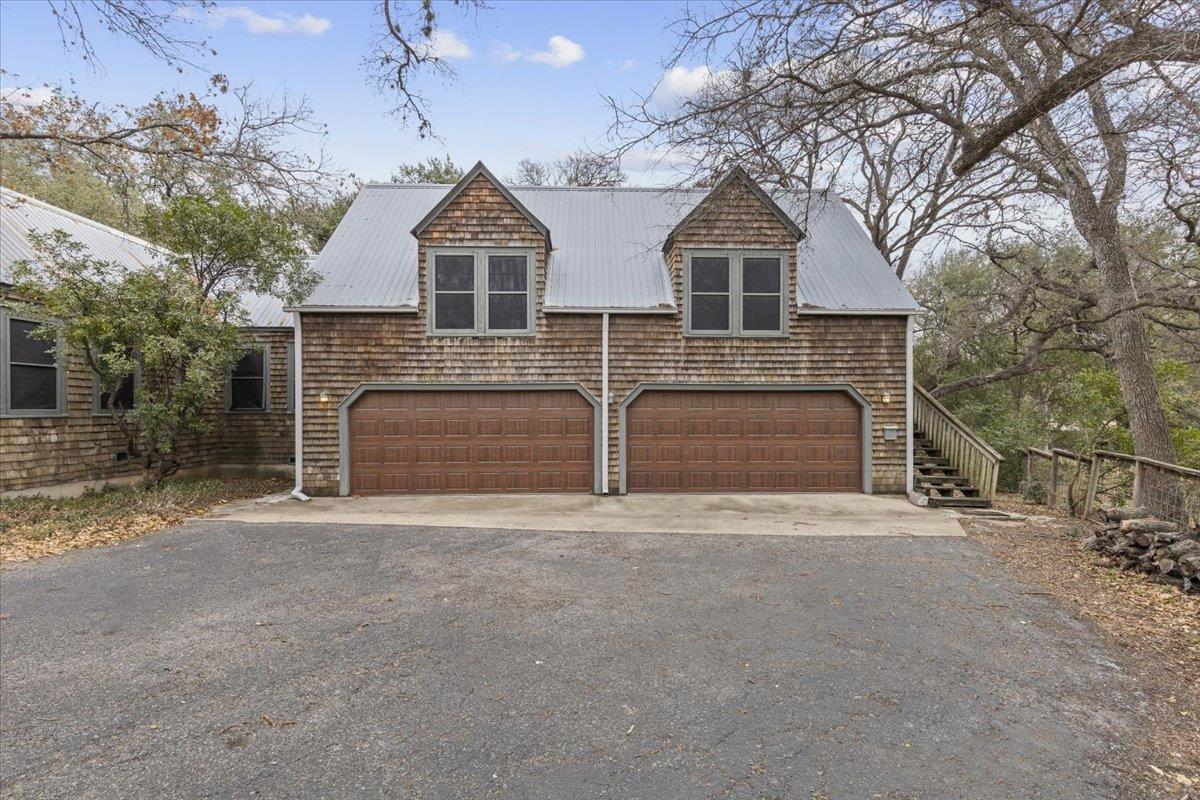 1607 Sharon LN