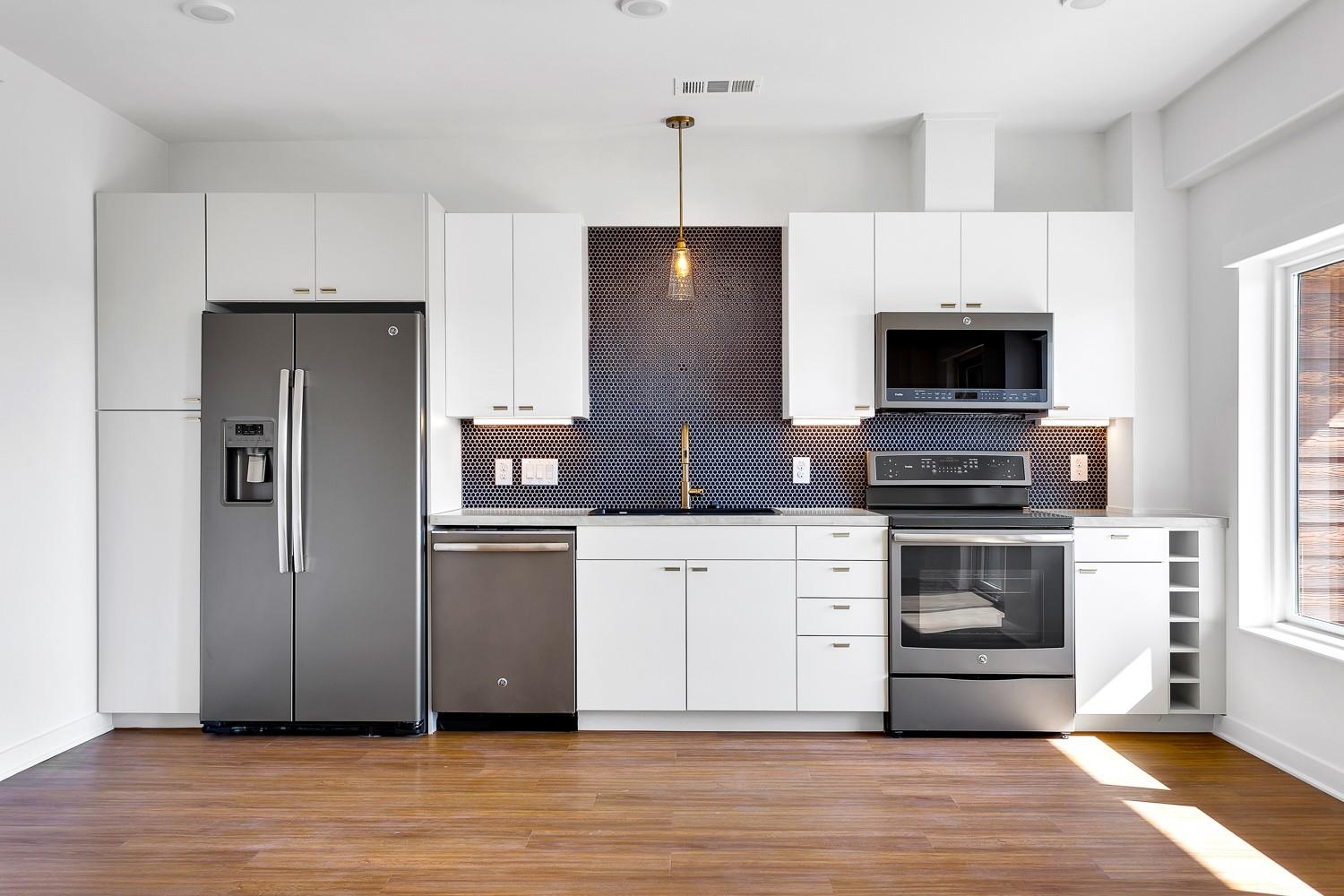 4361 S Congress Ave # 326