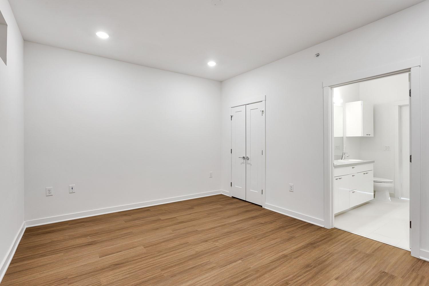 4361 S Congress Ave # 326