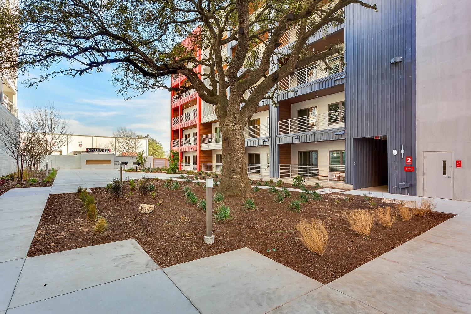 4361 S Congress Ave # 326