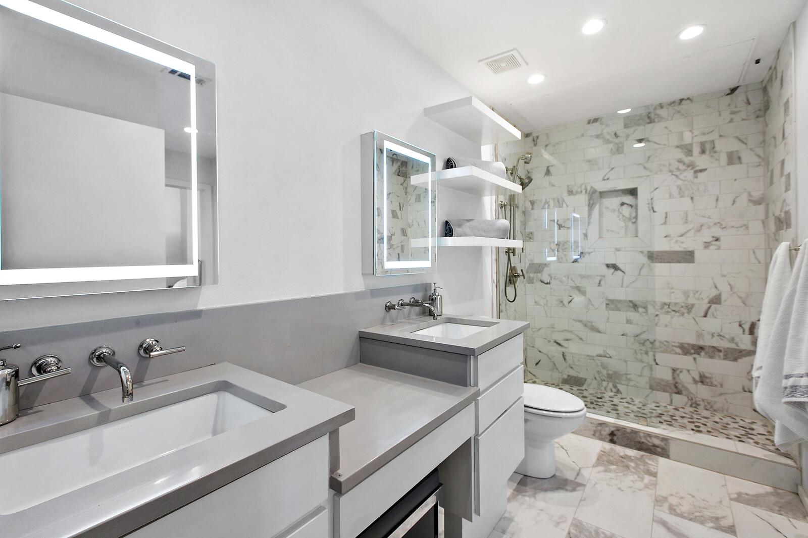 1600 Barton Springs RD # 5110