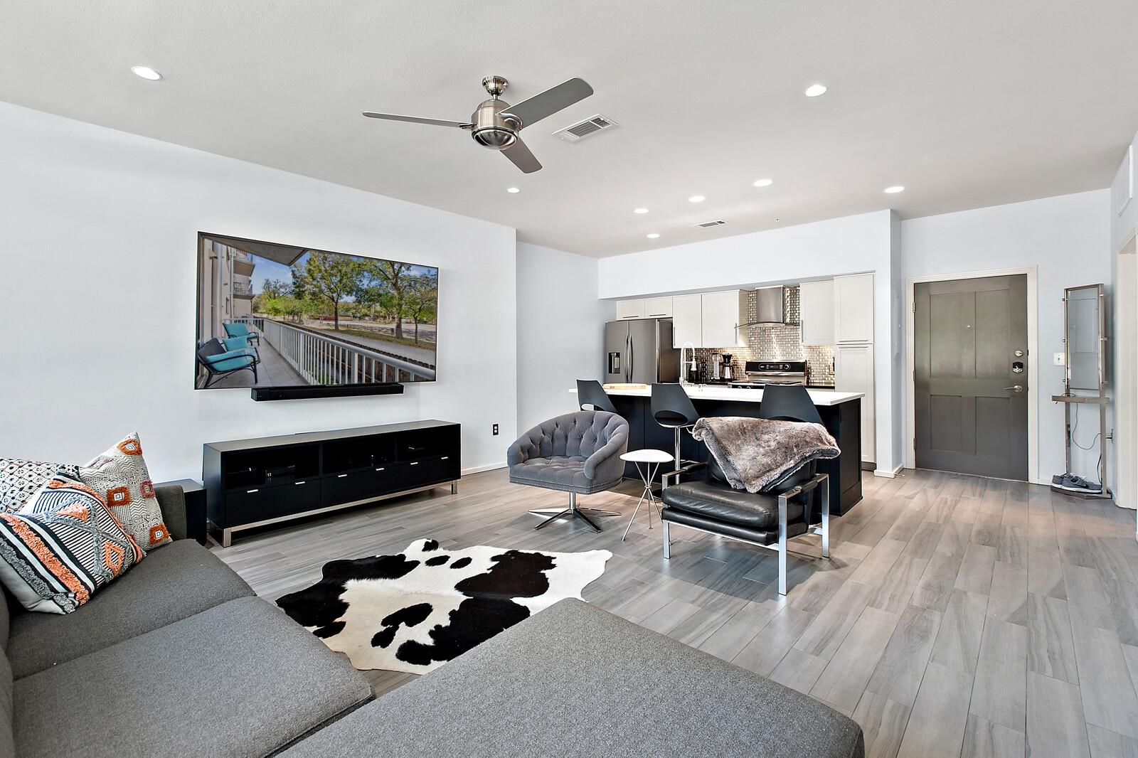 1600 Barton Springs RD # 5110
