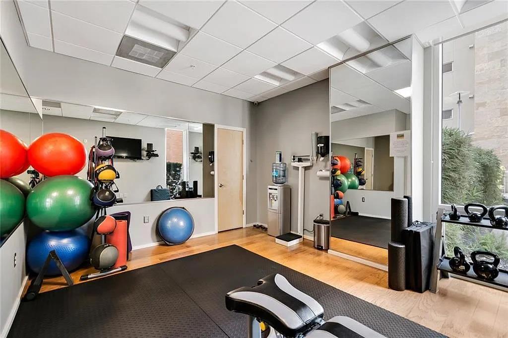 1600 Barton Springs RD # 5110