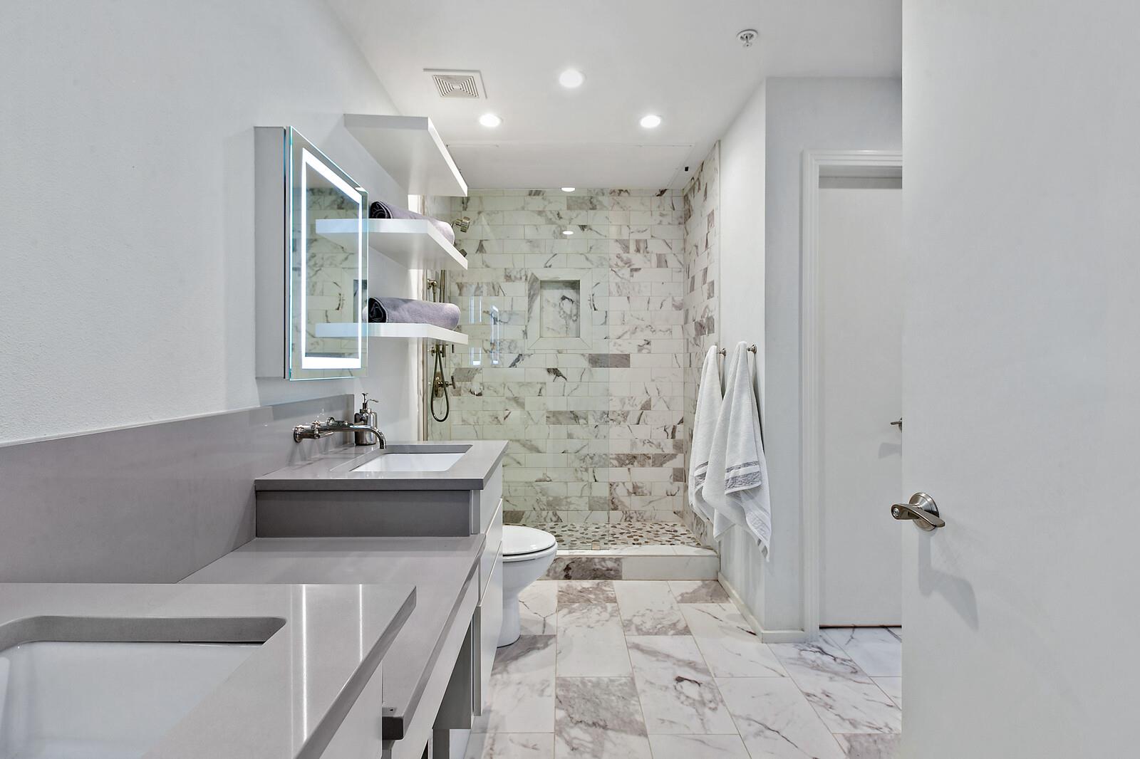 1600 Barton Springs RD # 5110