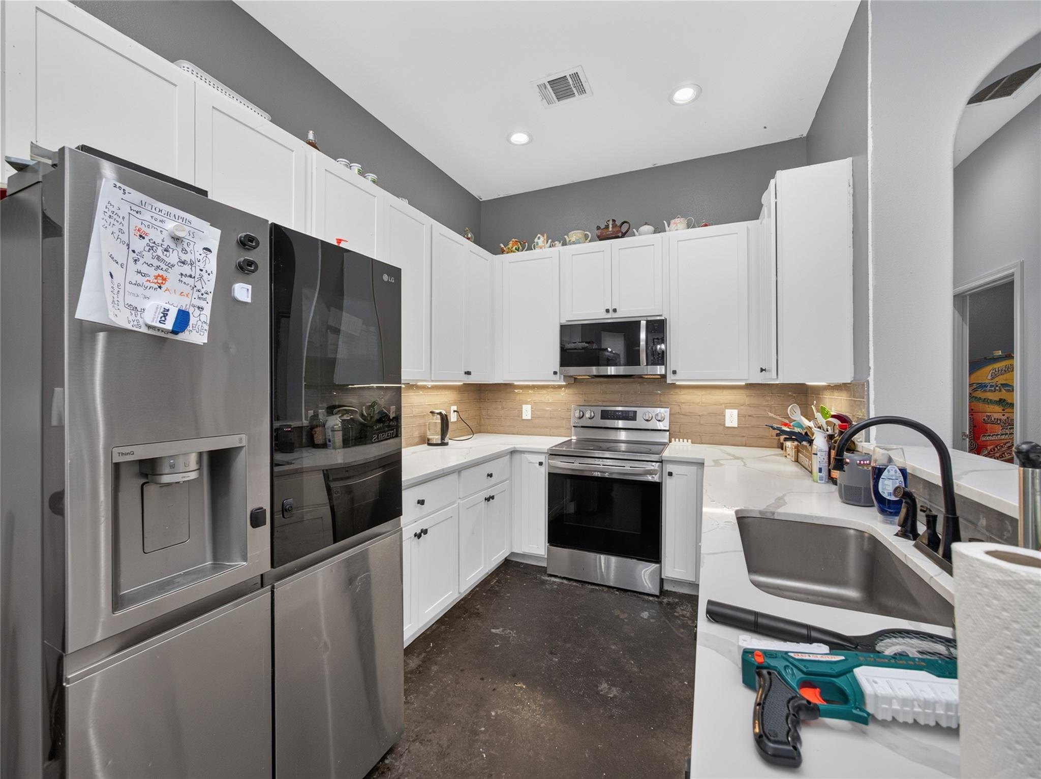 108 W Keomuku LN