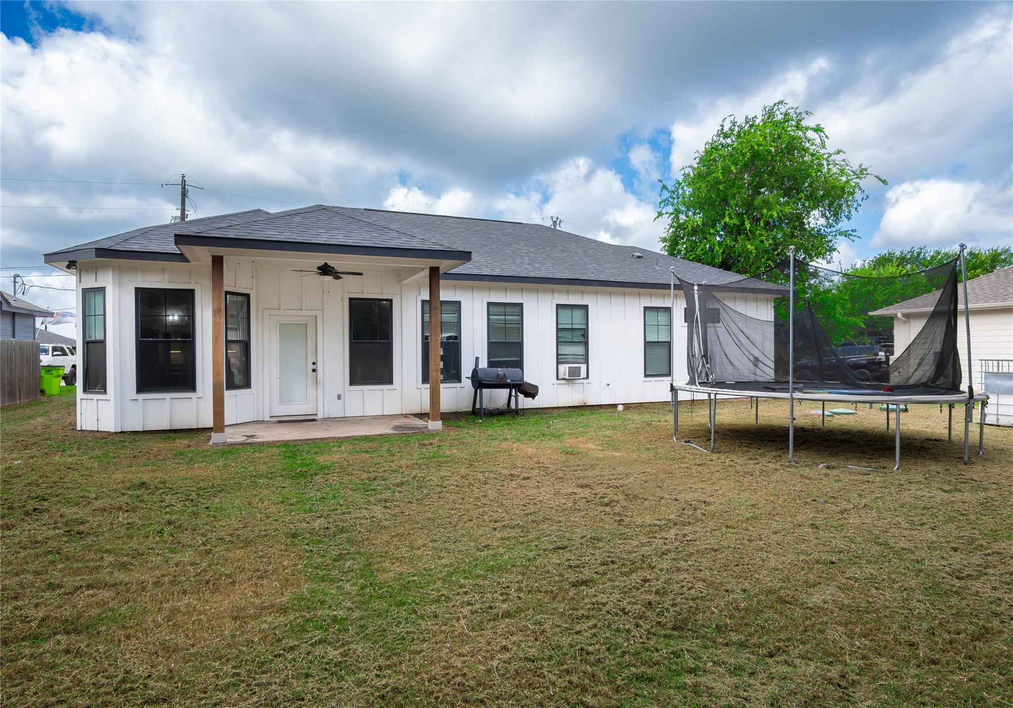 108 W Keomuku LN