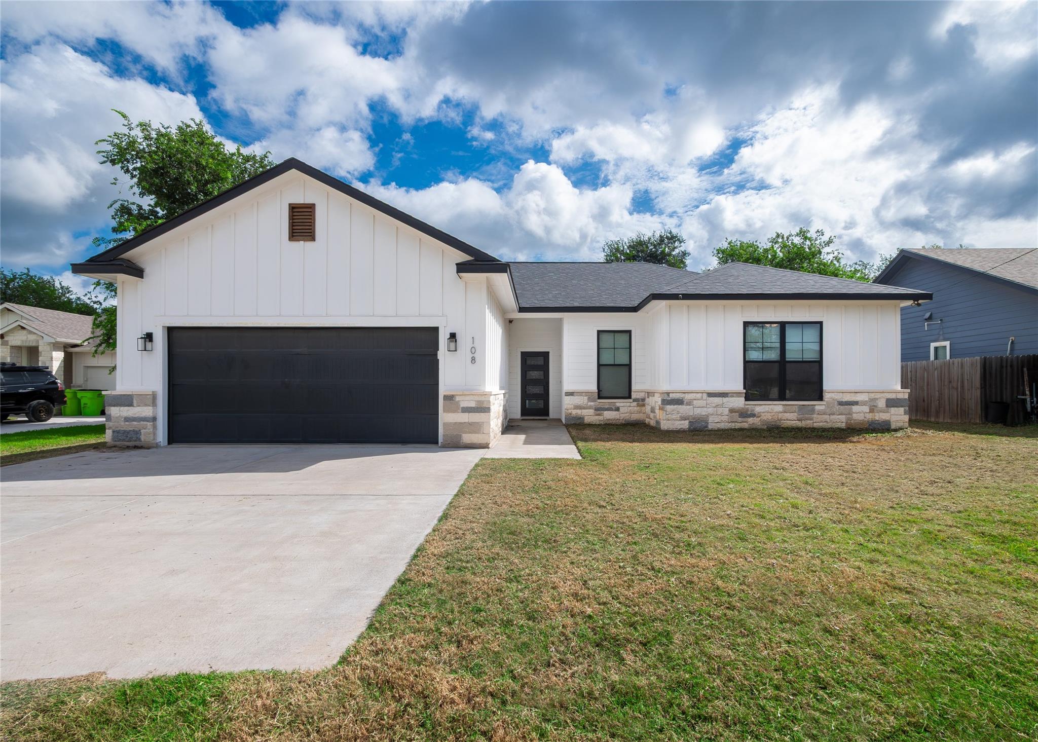 108 W Keomuku LN