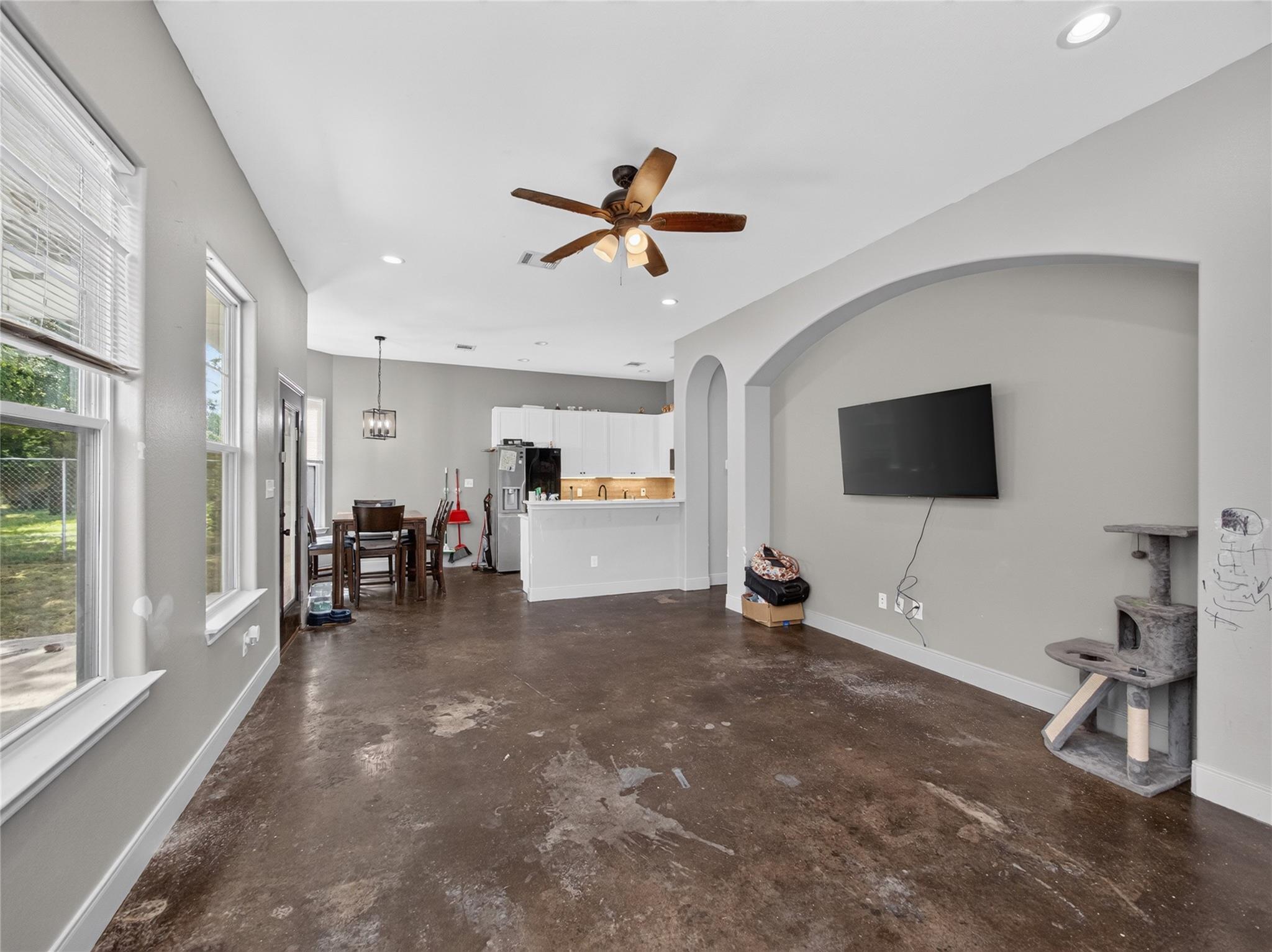 108 W Keomuku LN