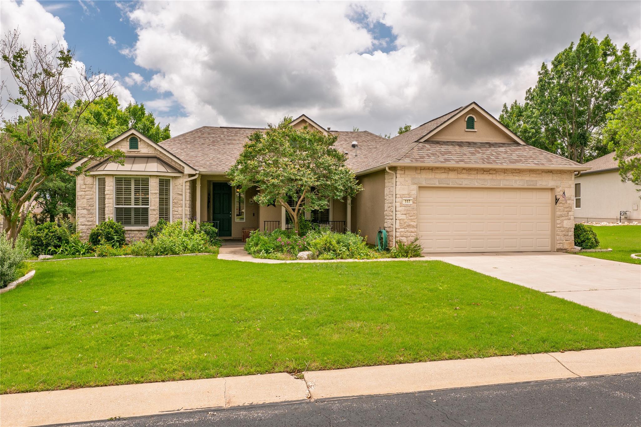 117 Blazing Star Dr DR