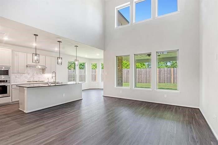 25435 Kidwiler Drive
