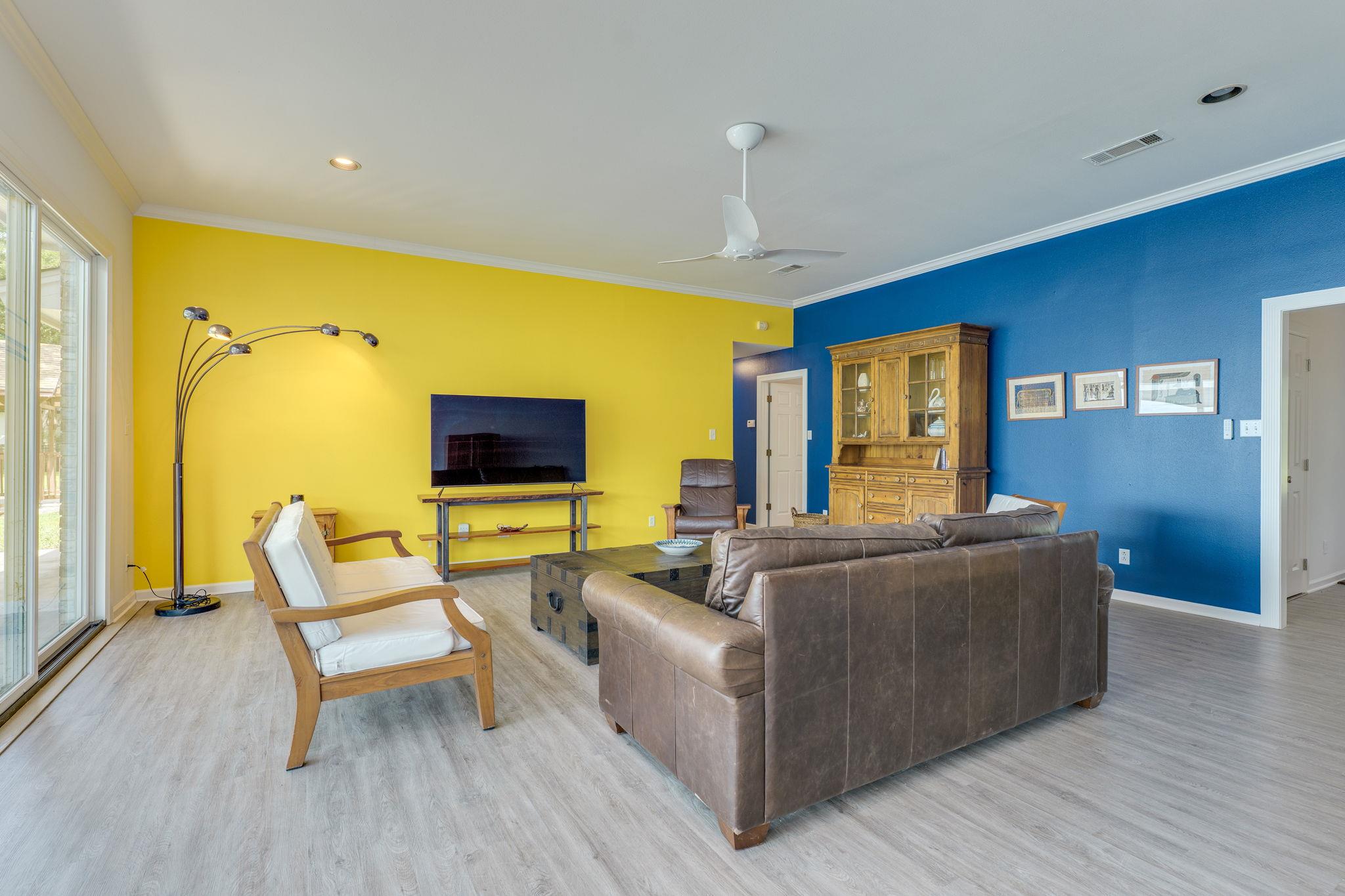 214 Island Lodges DR