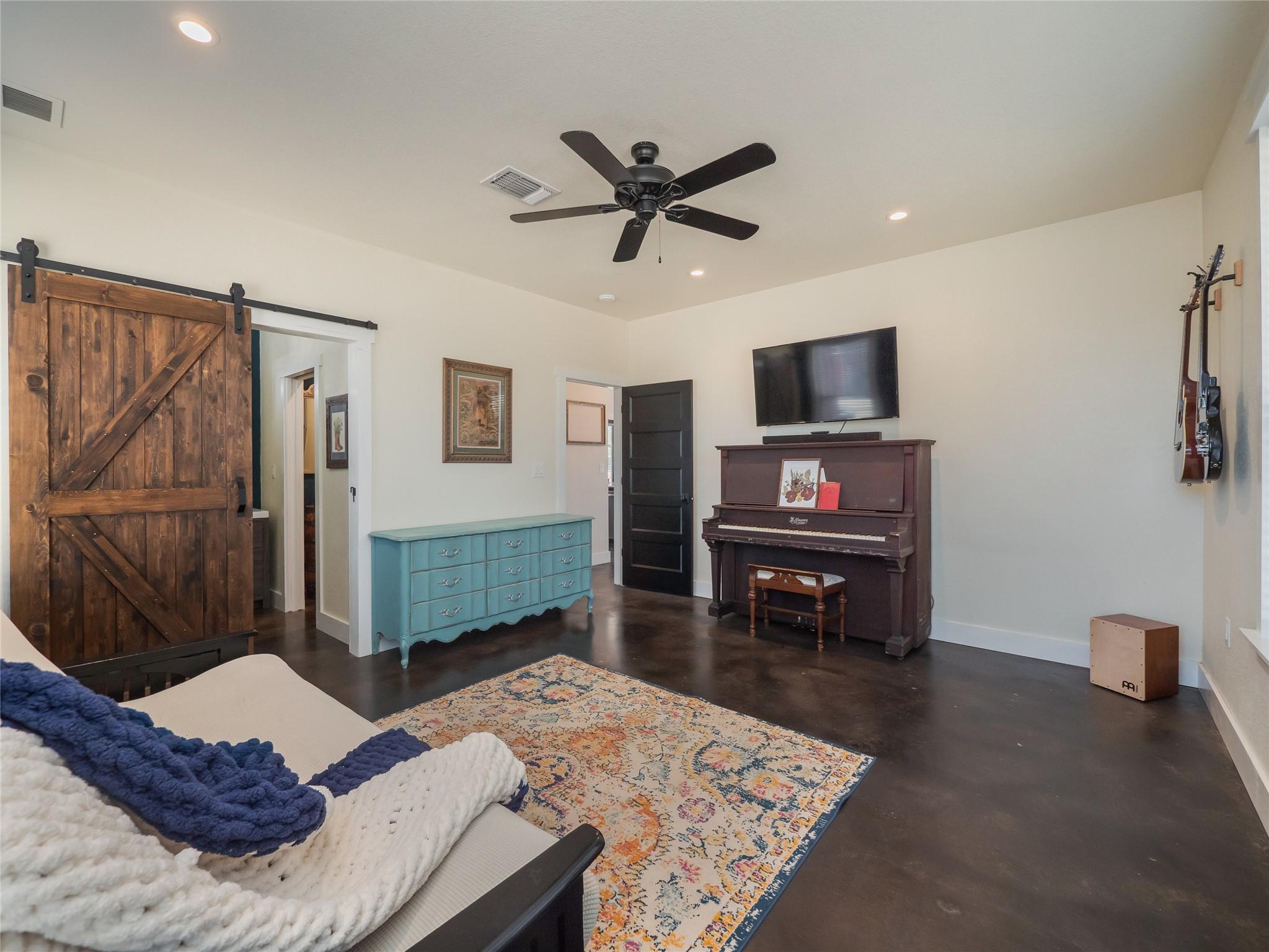 161 Paintbrush LN
