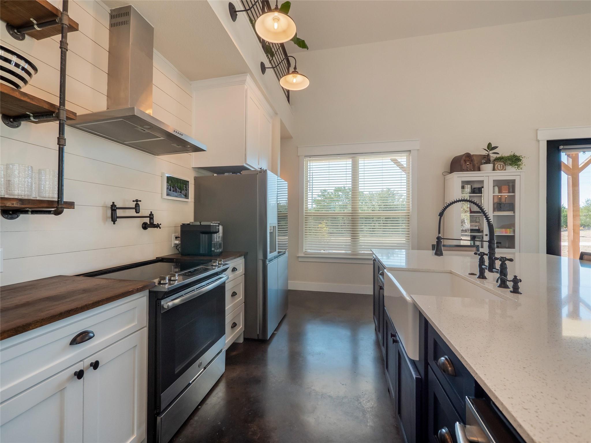 161 Paintbrush LN