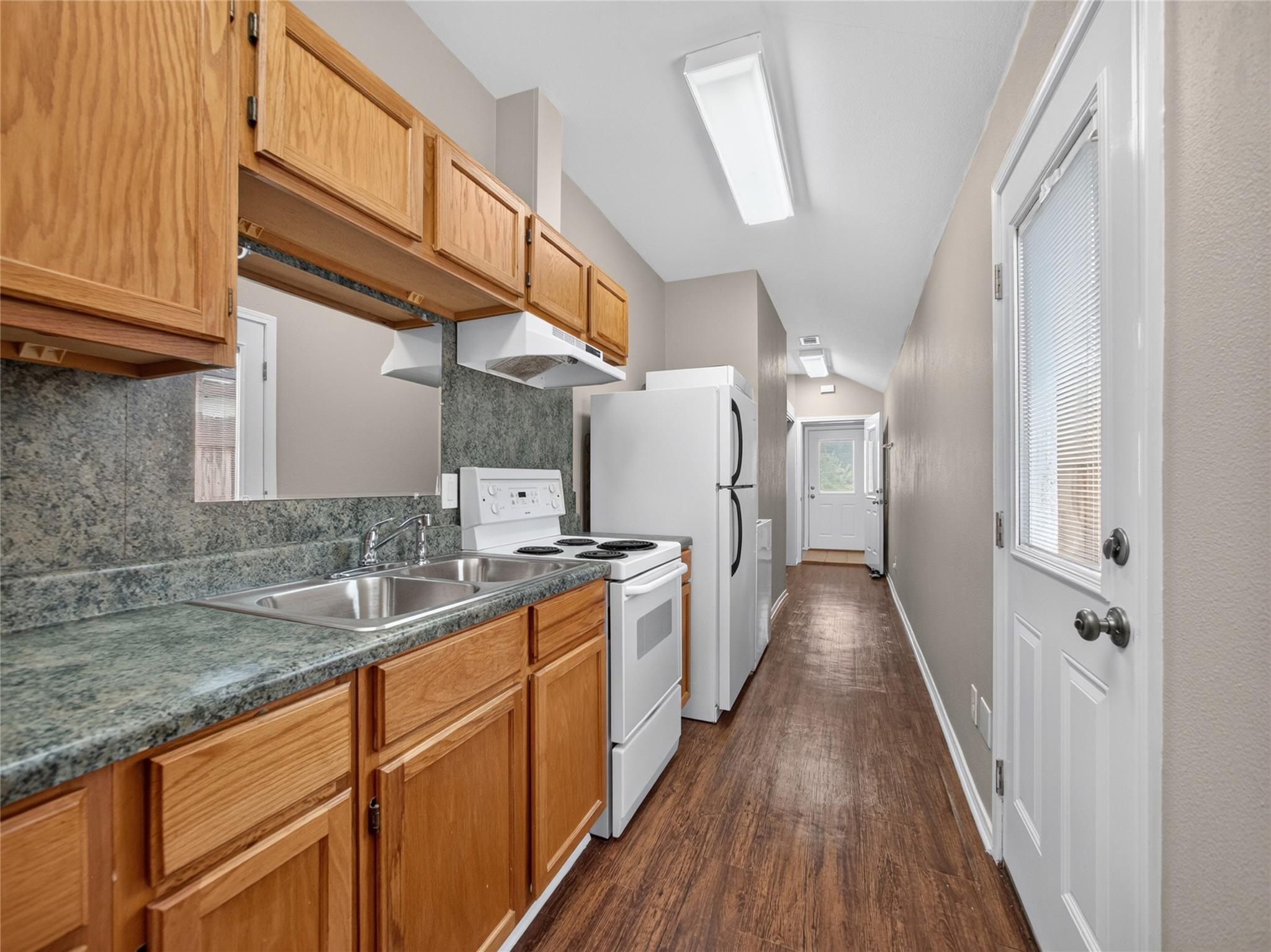 604 Greenslope CIR
