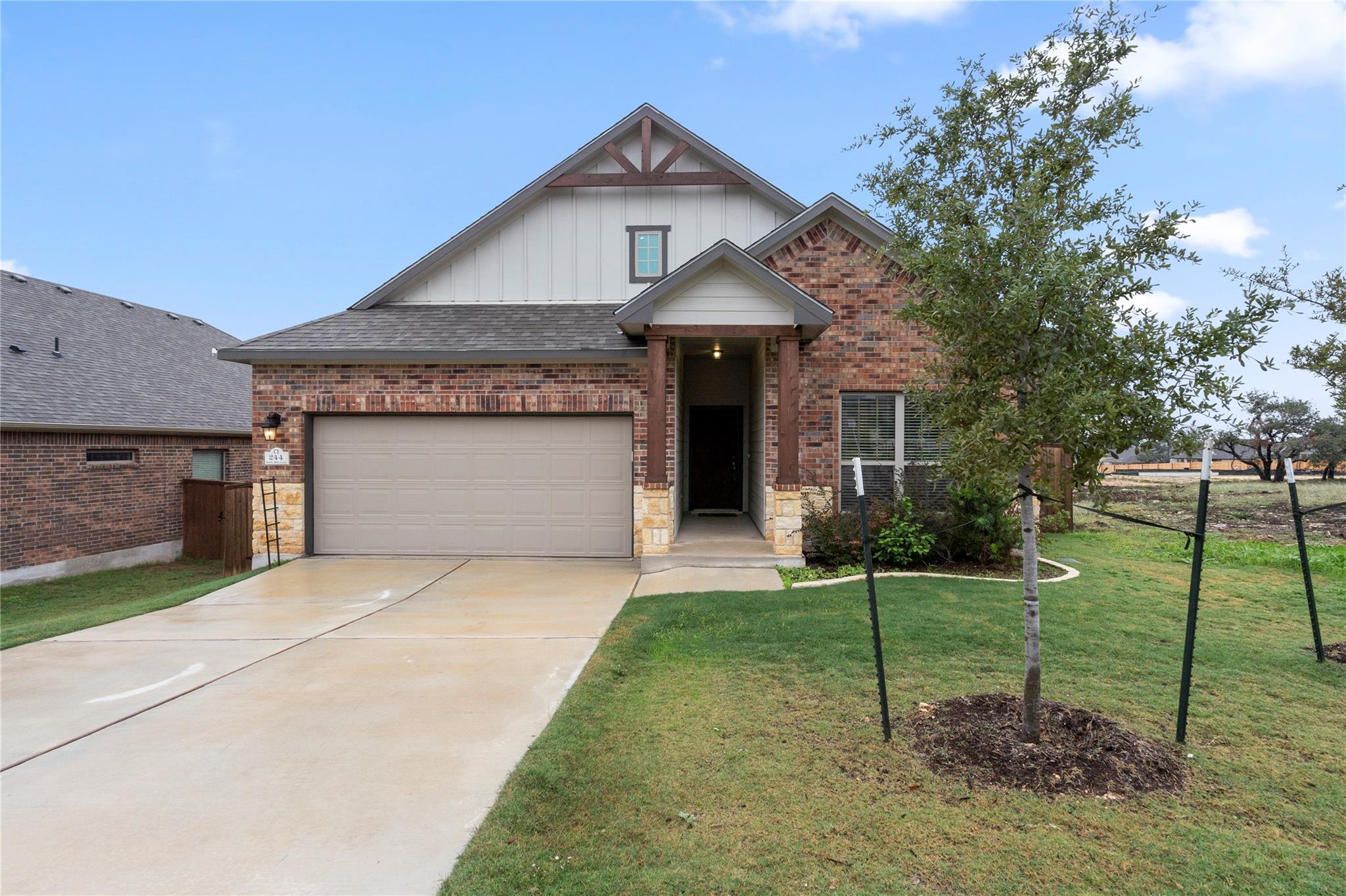 244 Scenic Hills CIR