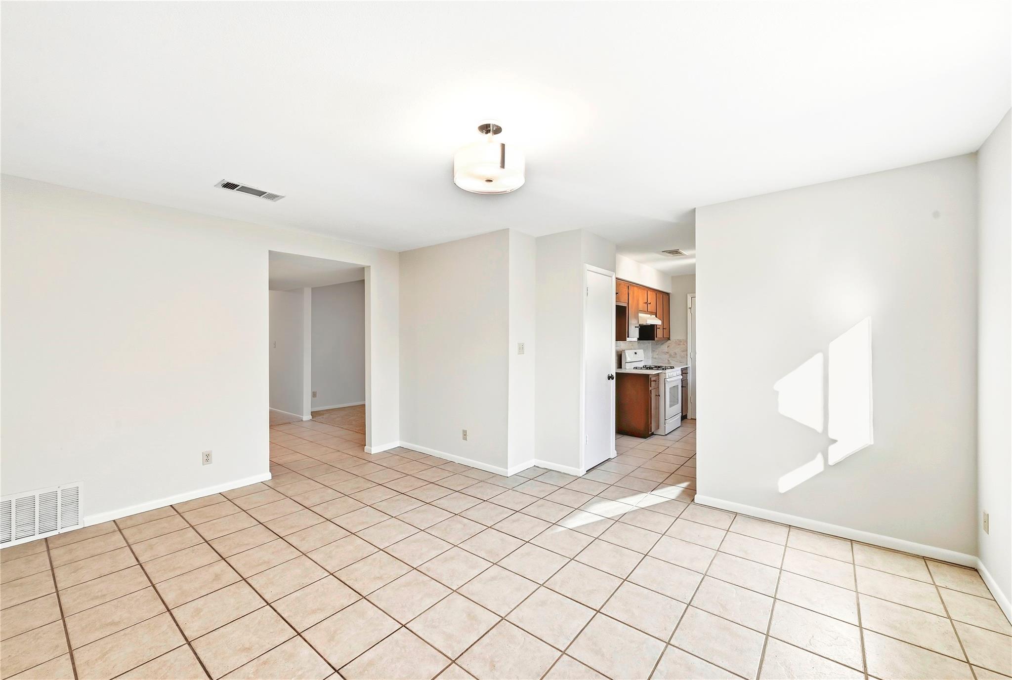 5307 Presidio RD