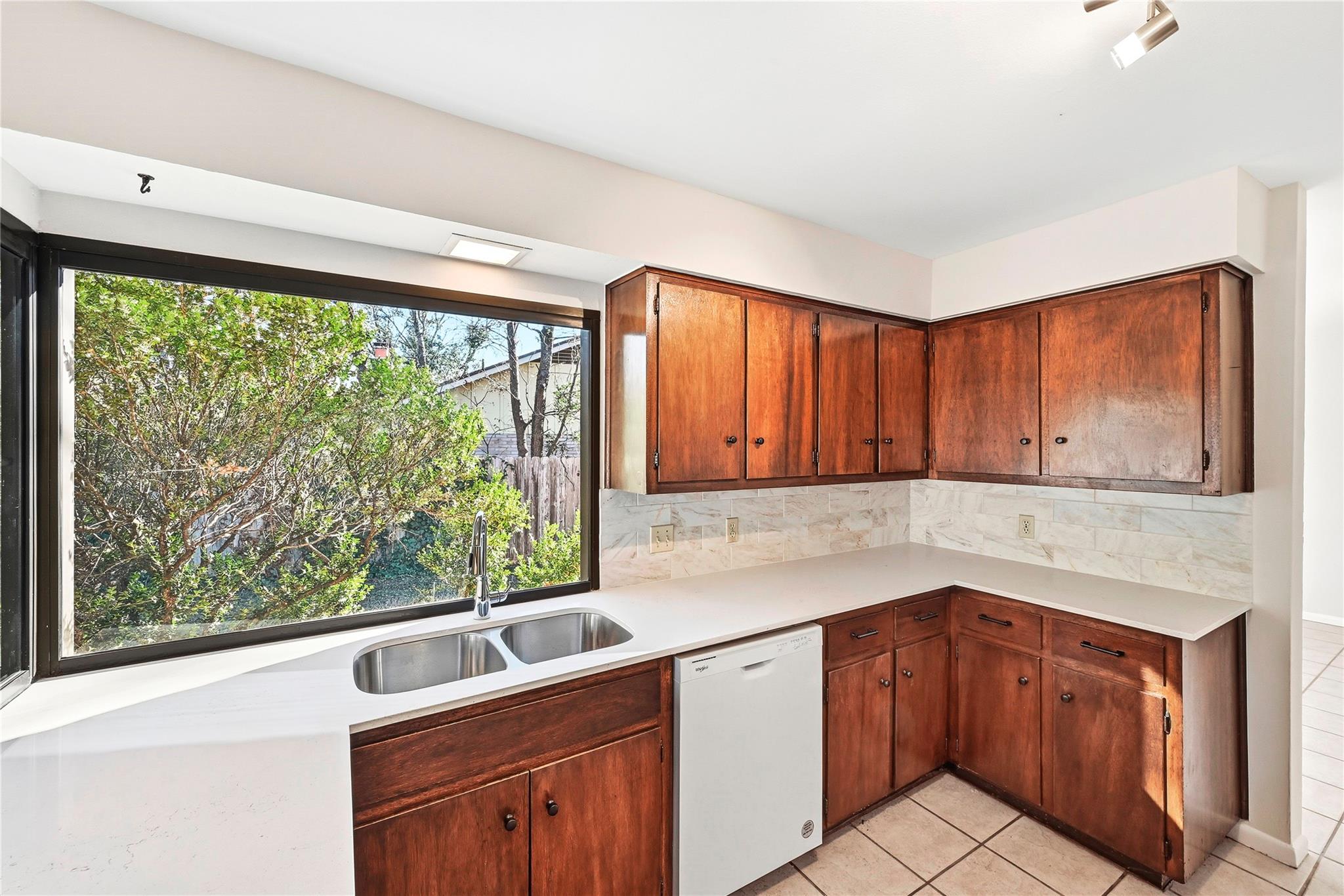 5307 Presidio RD
