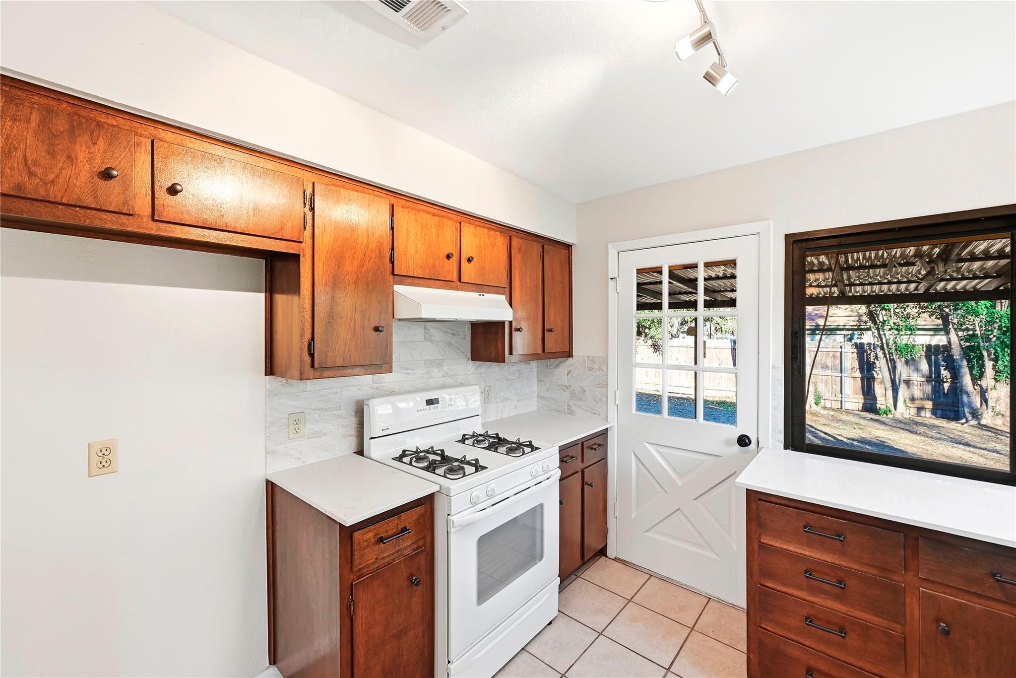 5307 Presidio RD
