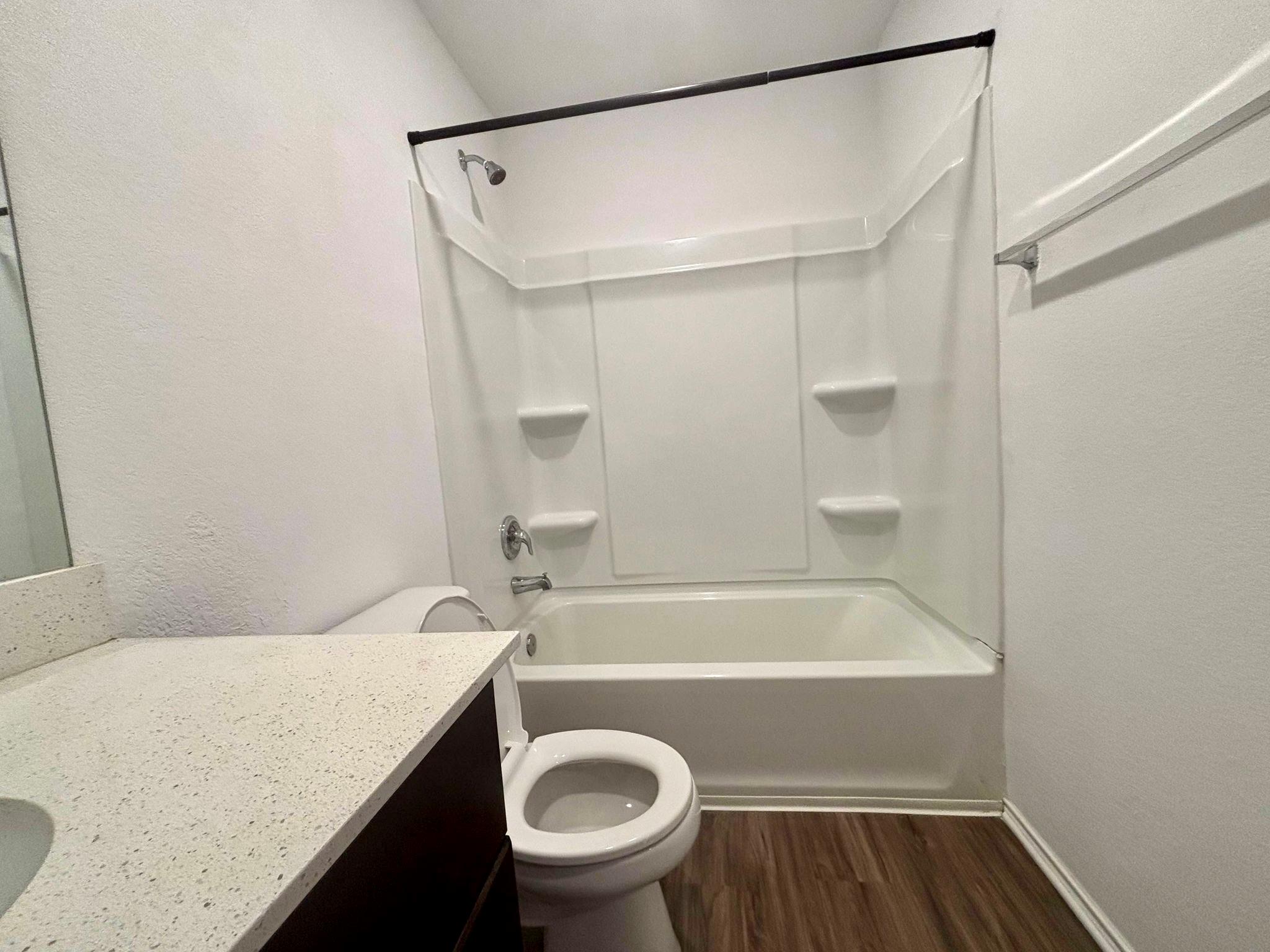 176 Andross LN