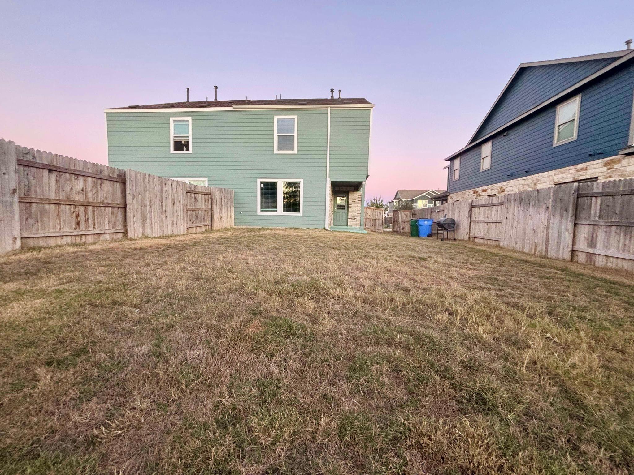176 Andross LN