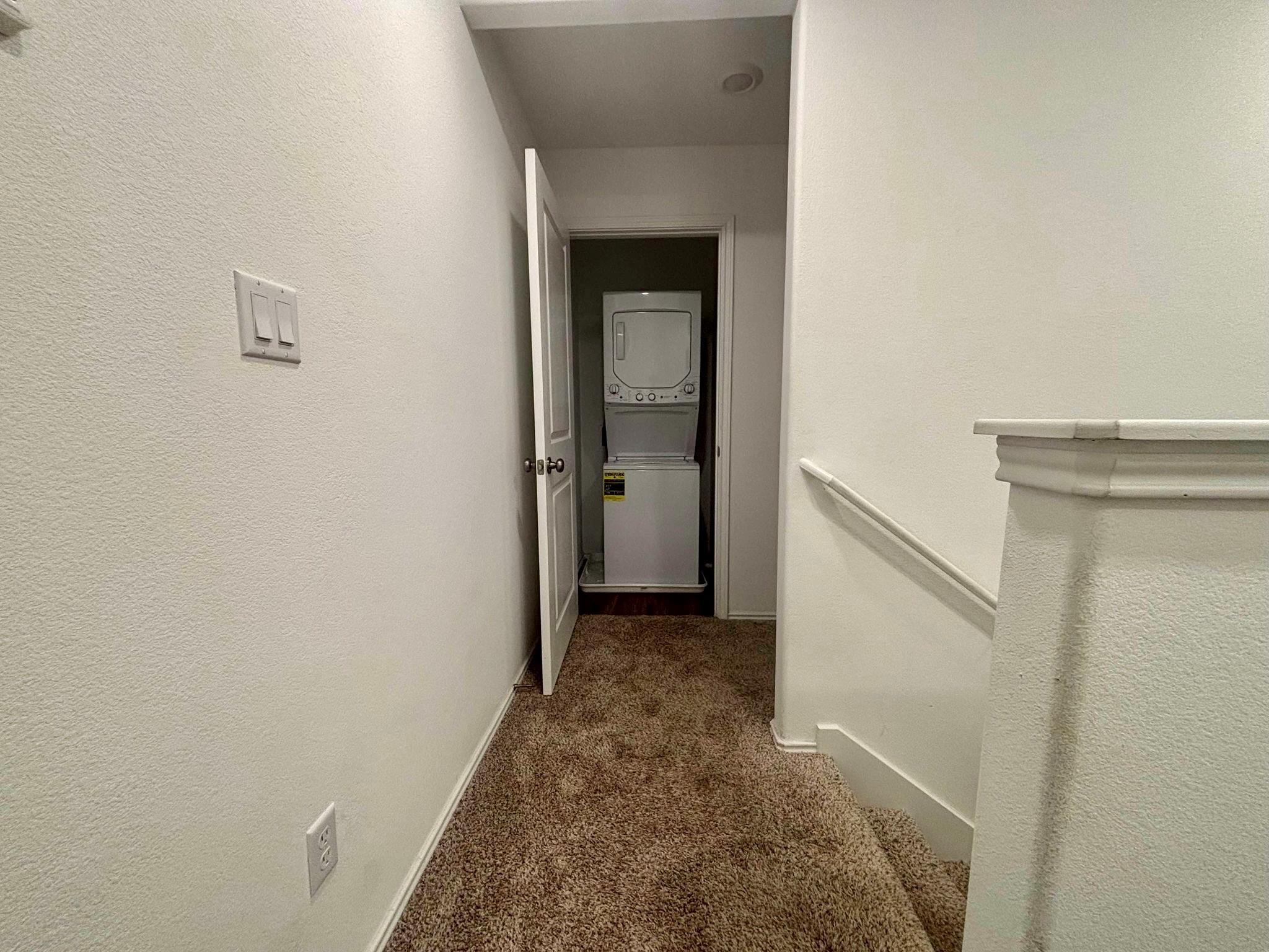 176 Andross LN