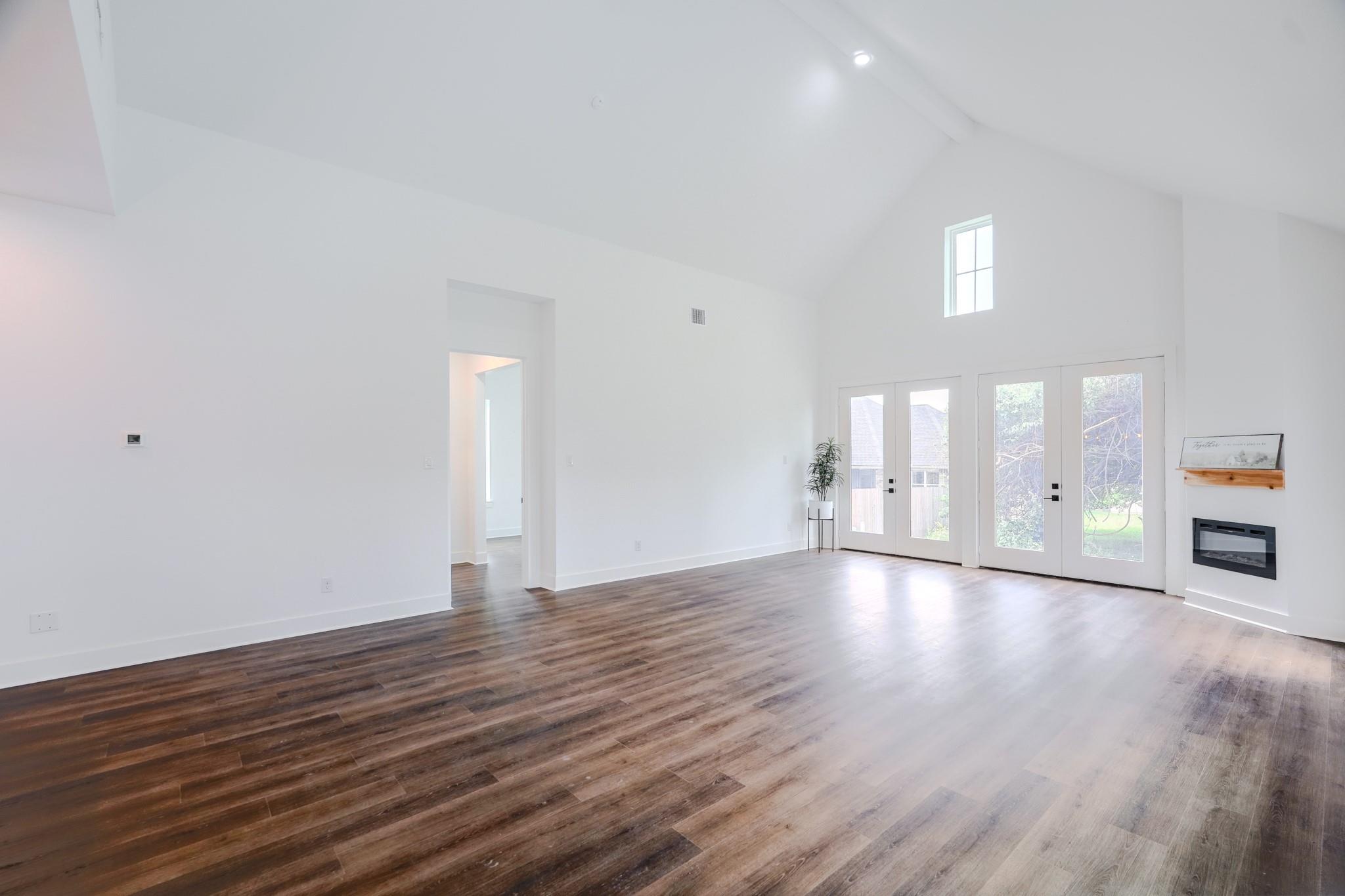 32 Englewood Court