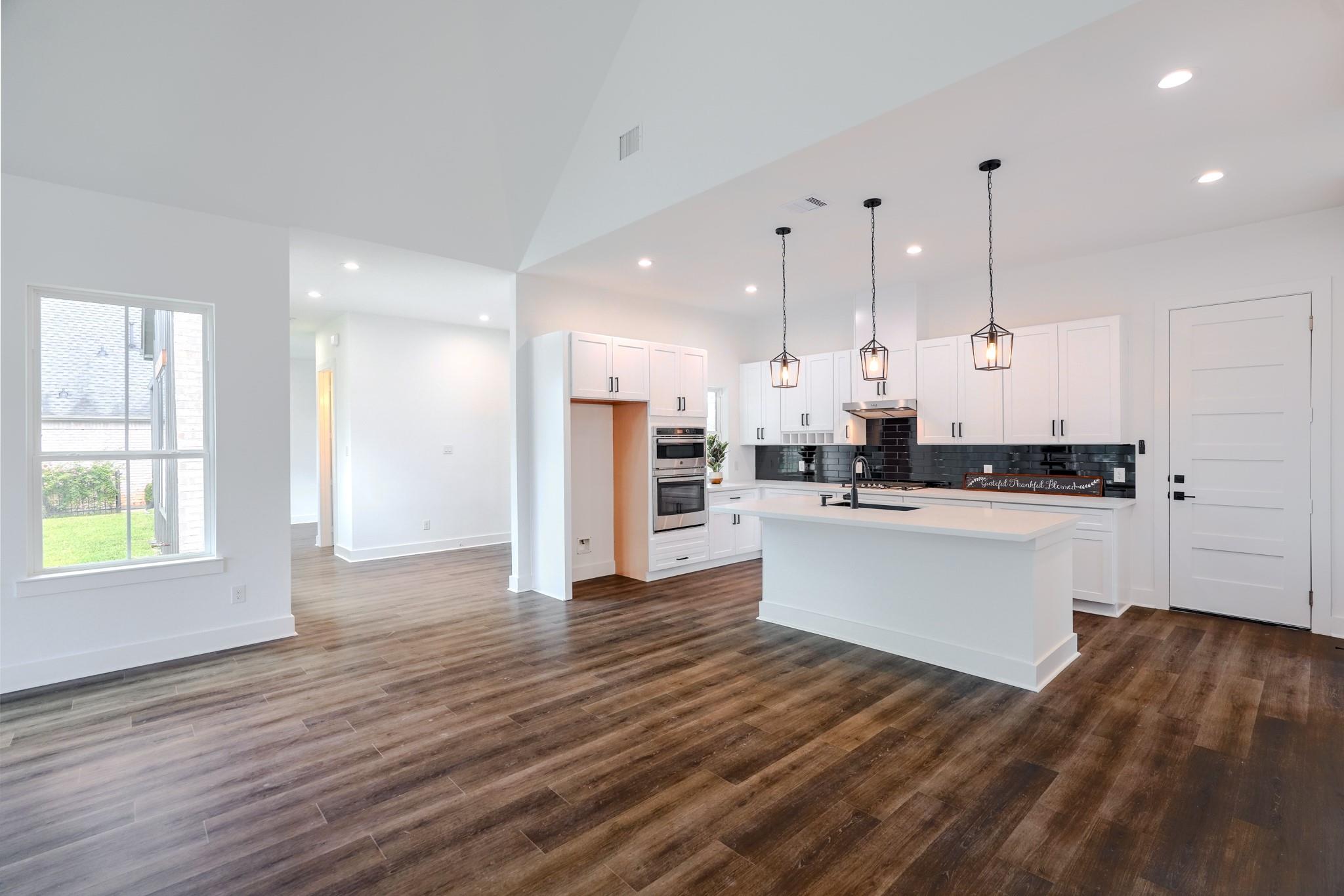 32 Englewood Court