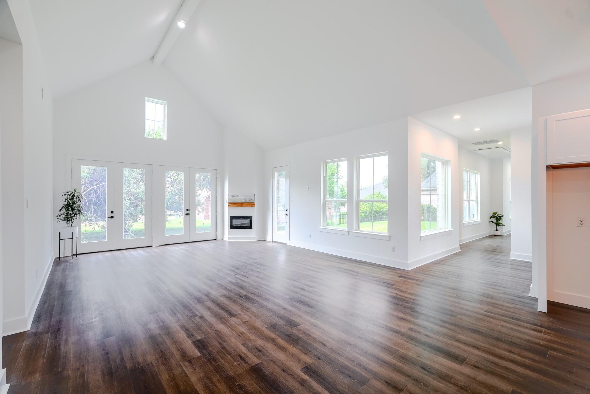 32 Englewood Court