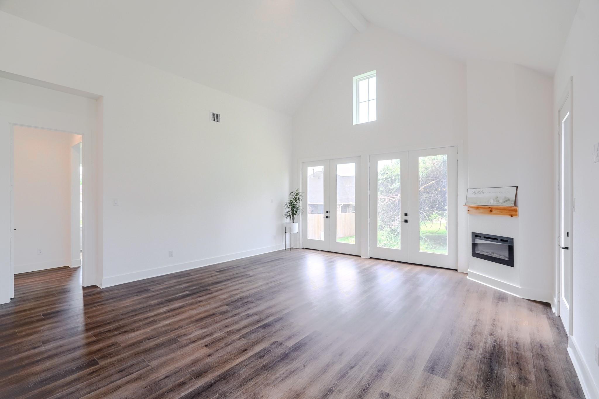 32 Englewood Court
