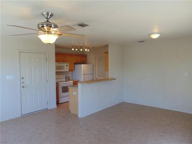 400 Eagles Nest DR