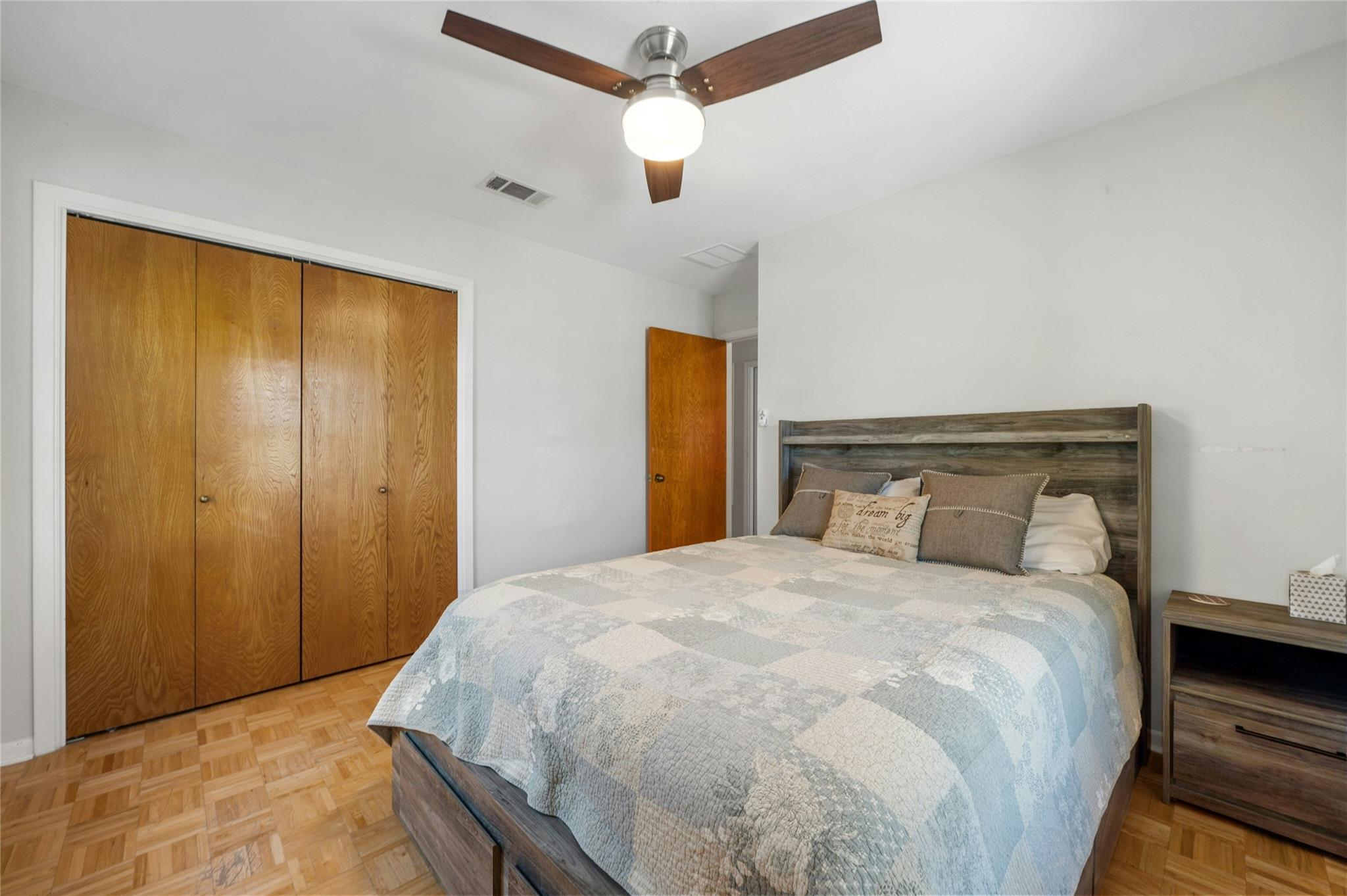 5511 Arroyo RD