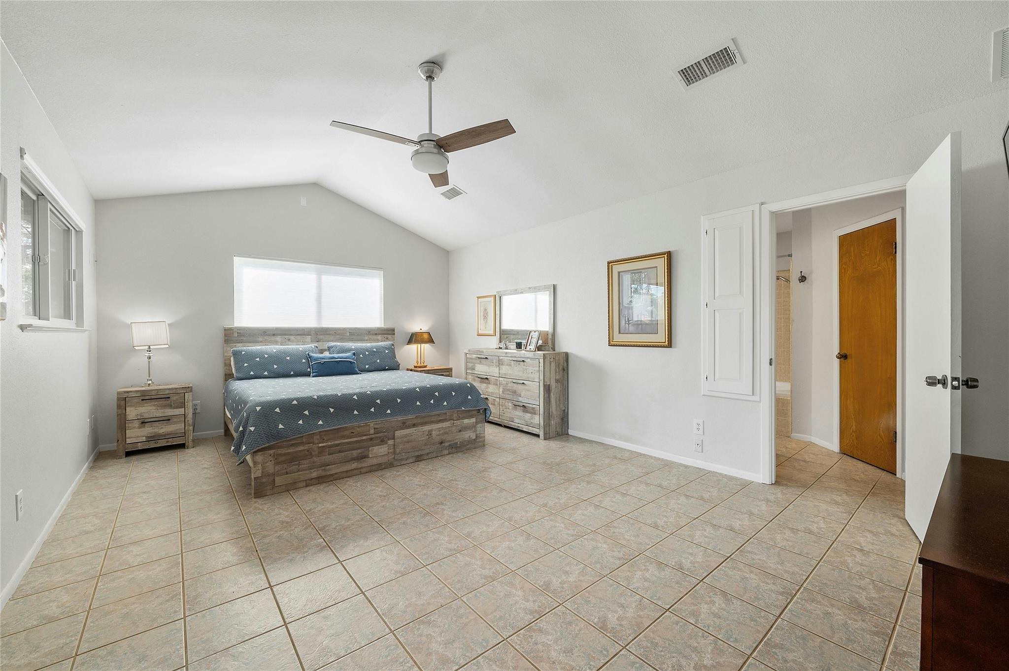 5511 Arroyo RD