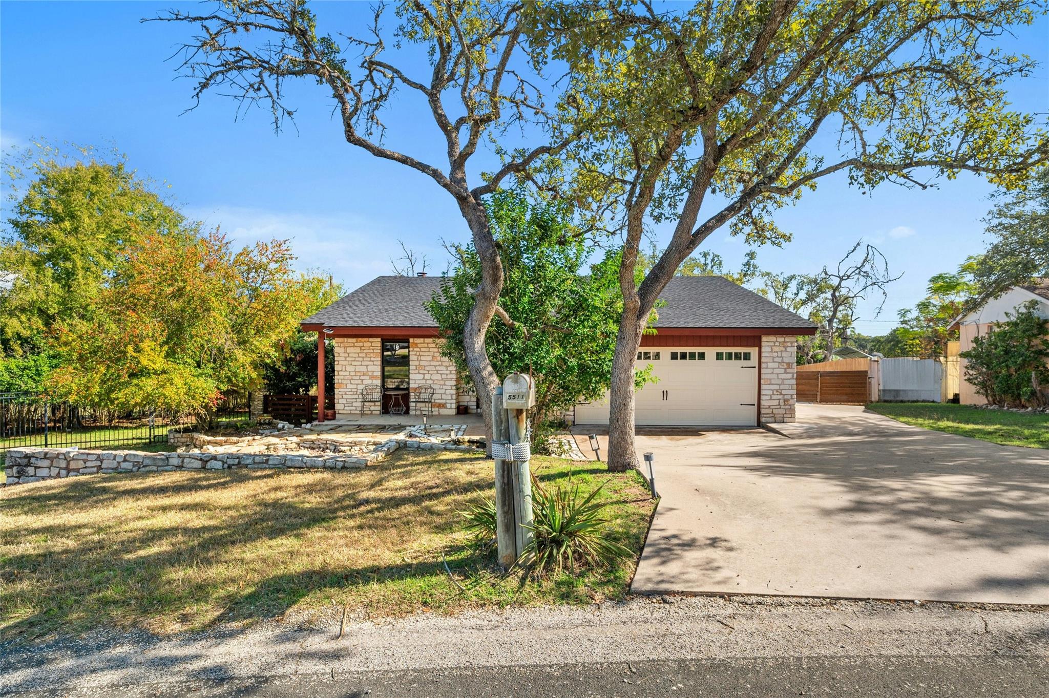 5511 Arroyo RD